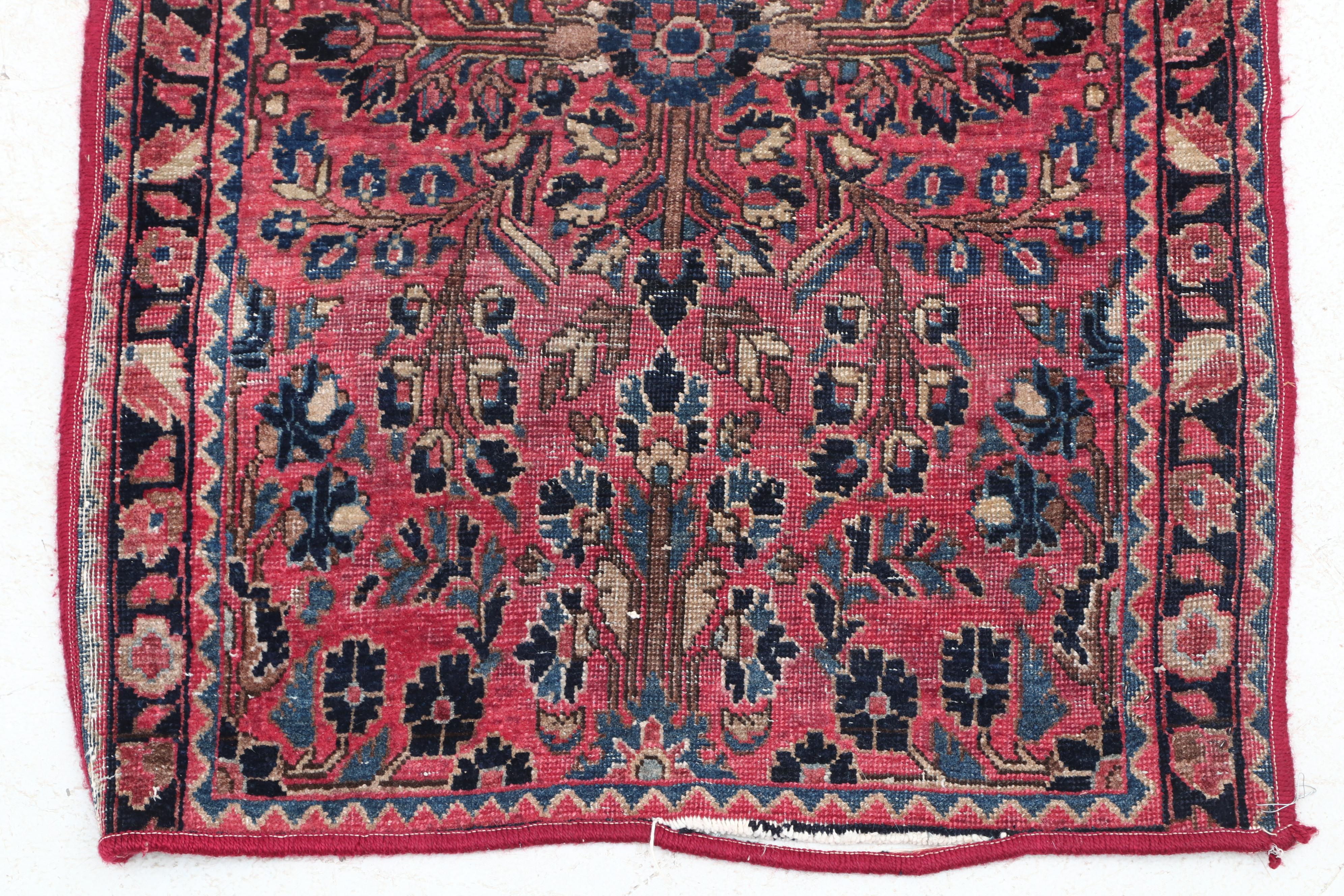 Hand-Knotted Persian Sarouk Wool Rug