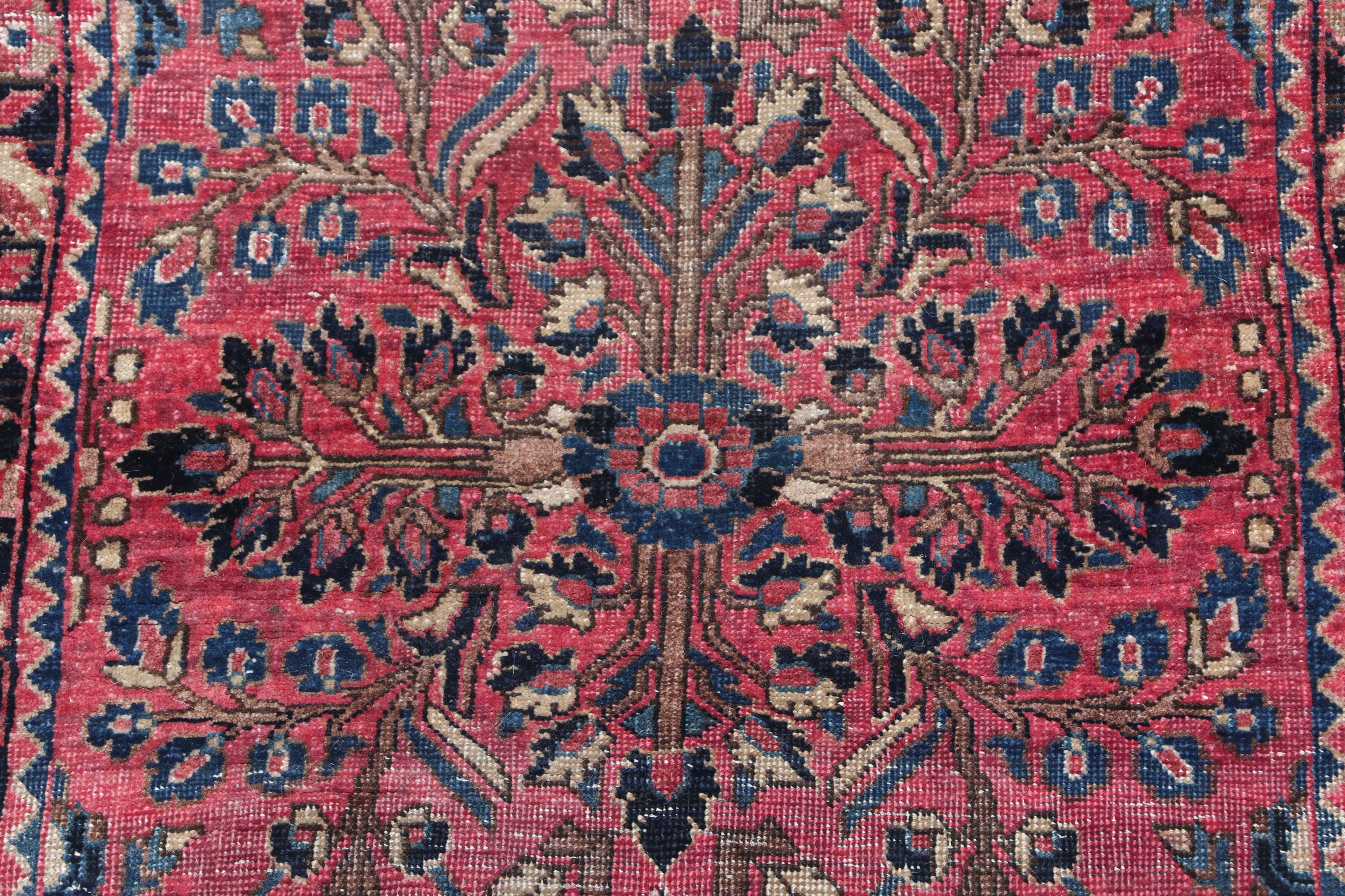 Hand-Knotted Persian Sarouk Wool Rug
