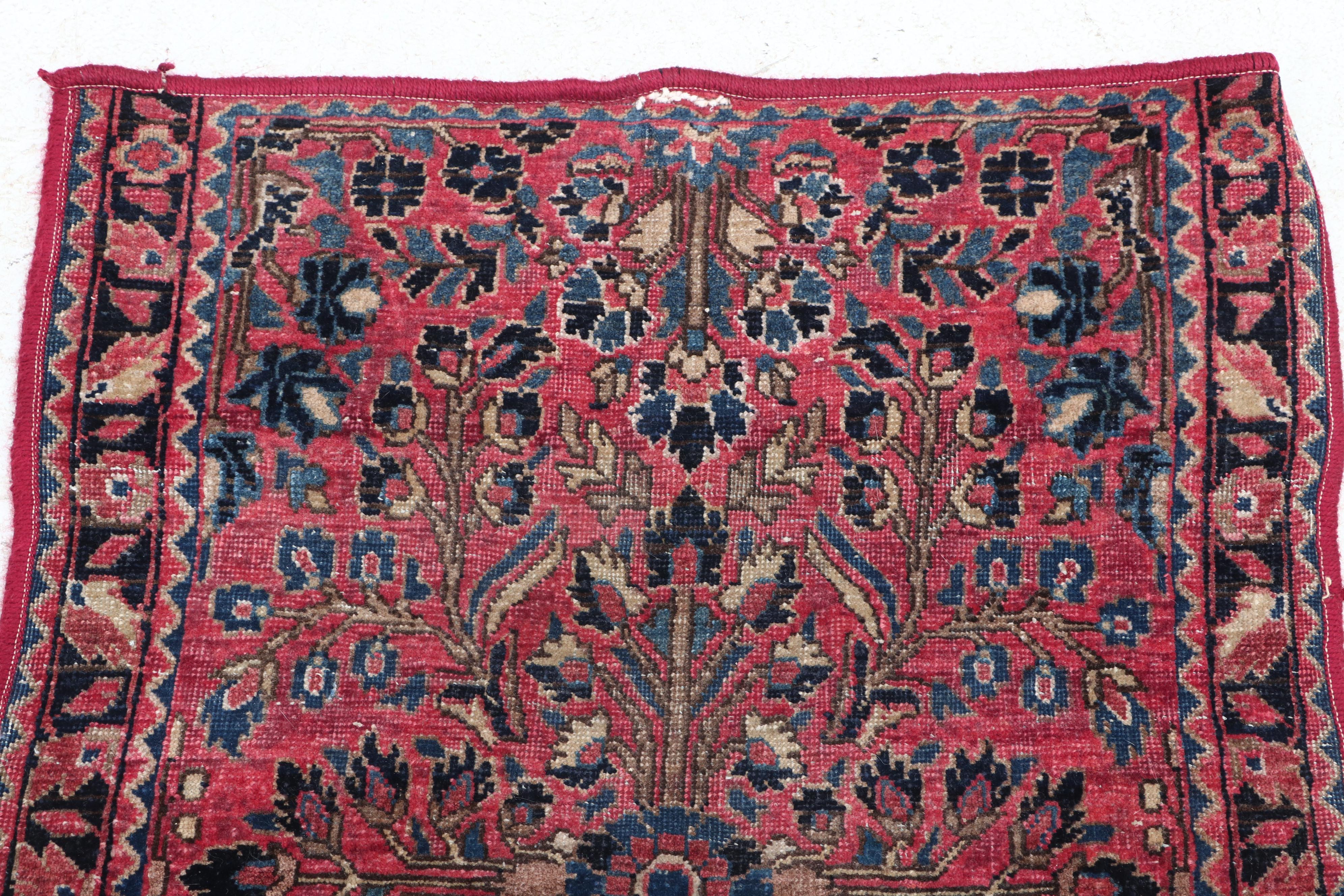 Hand-Knotted Persian Sarouk Wool Rug