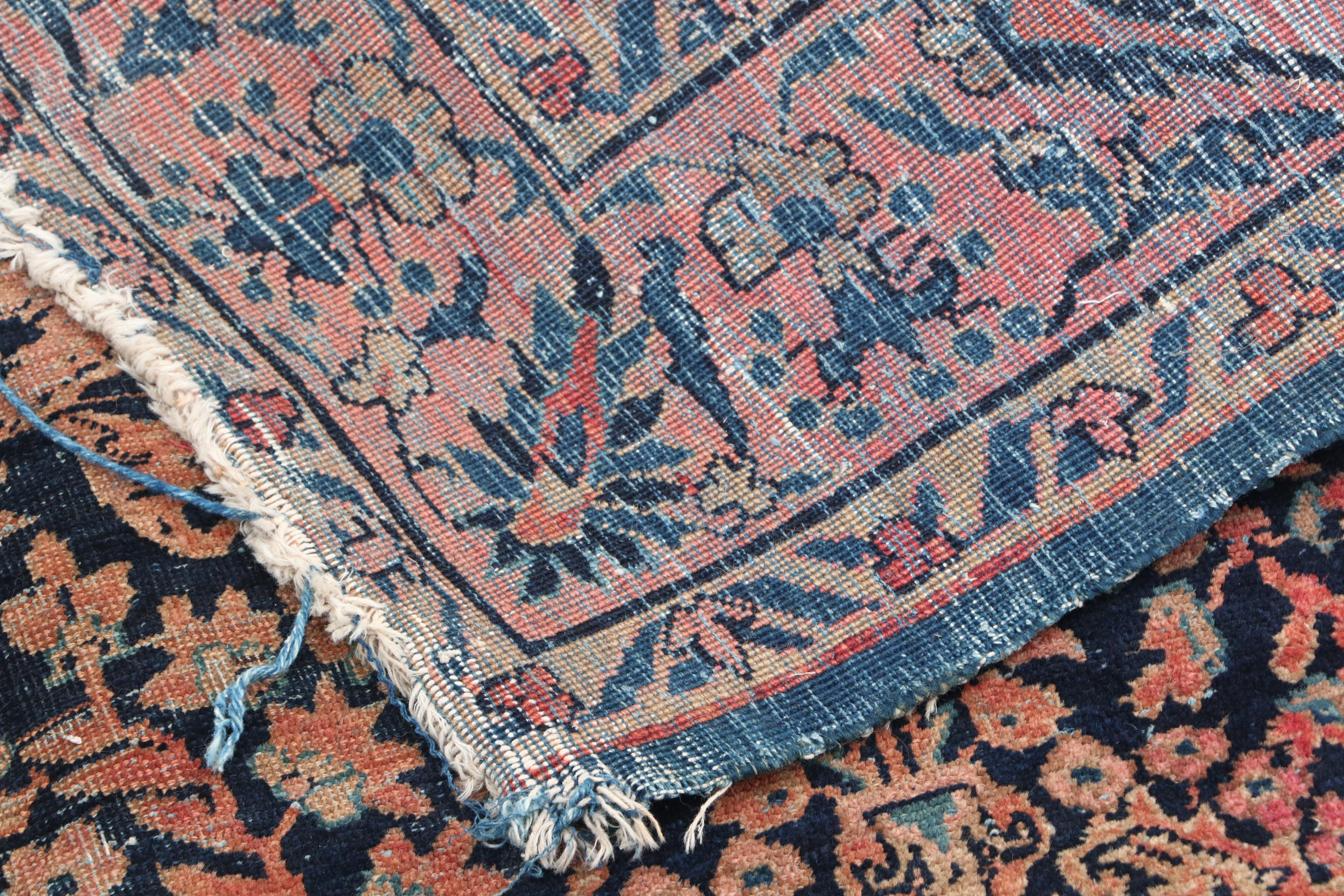 Hand-Knotted Persian Sarouk Wool Rug