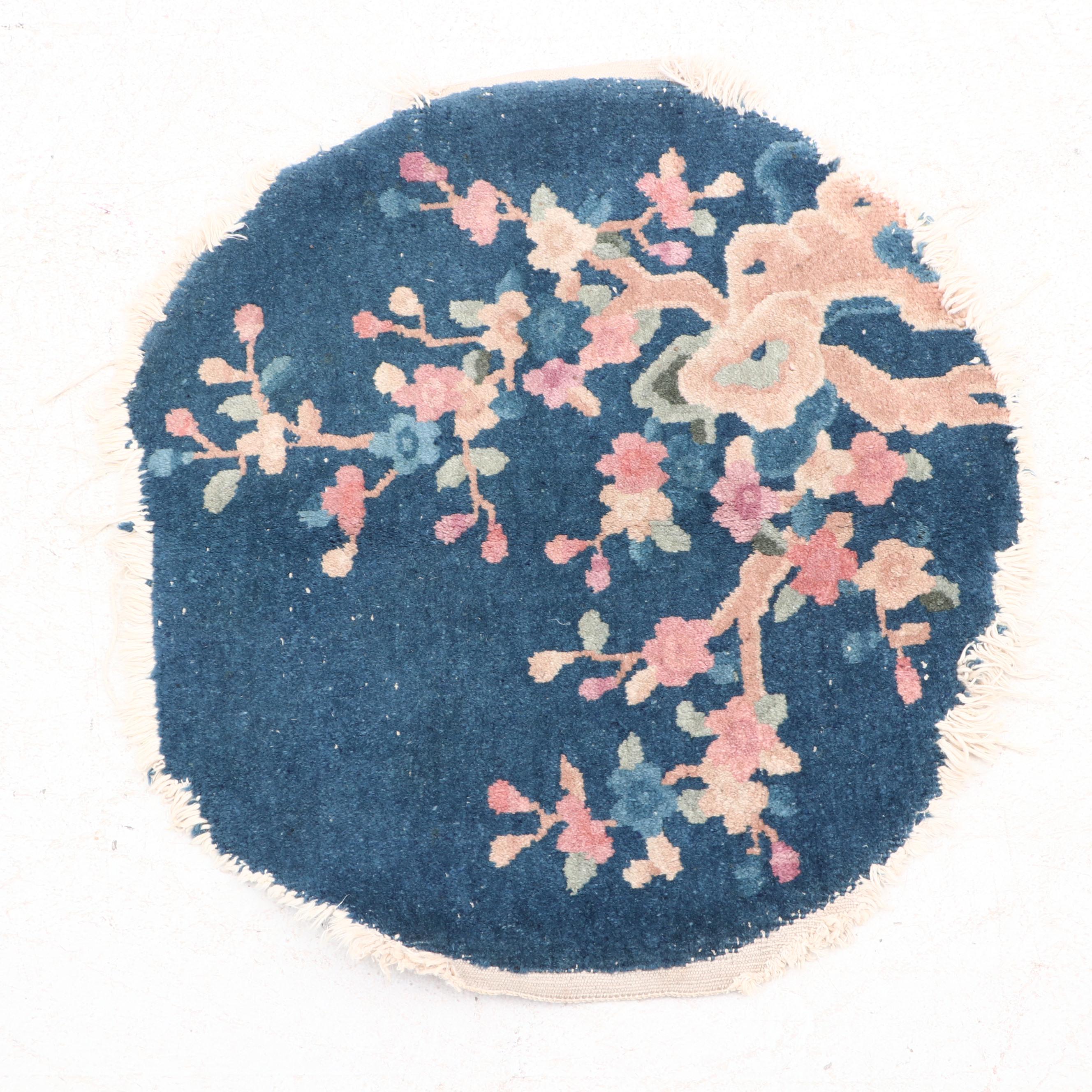 Hand-Knotted Chinese Floral Round Rug