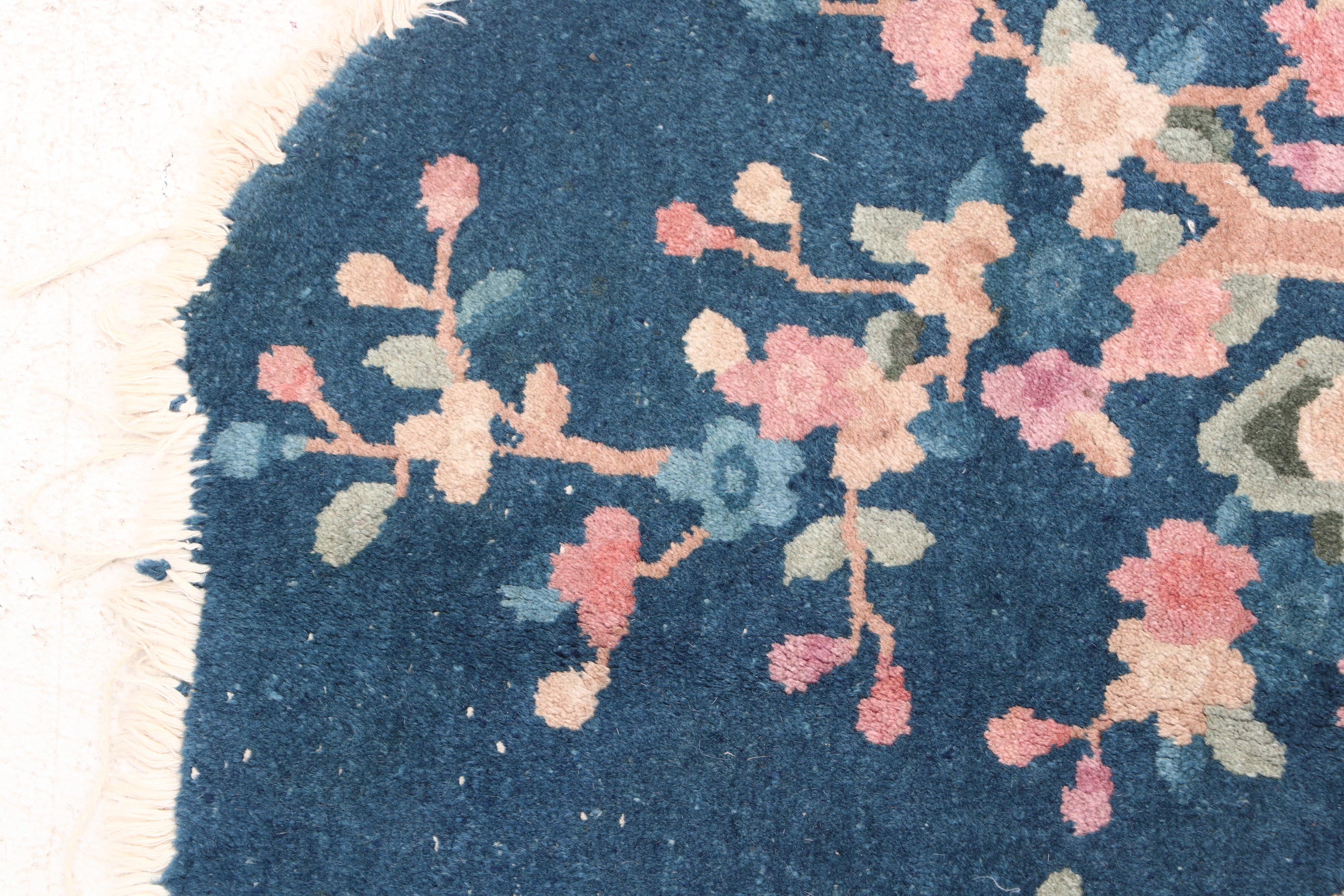 Hand-Knotted Chinese Floral Round Rug