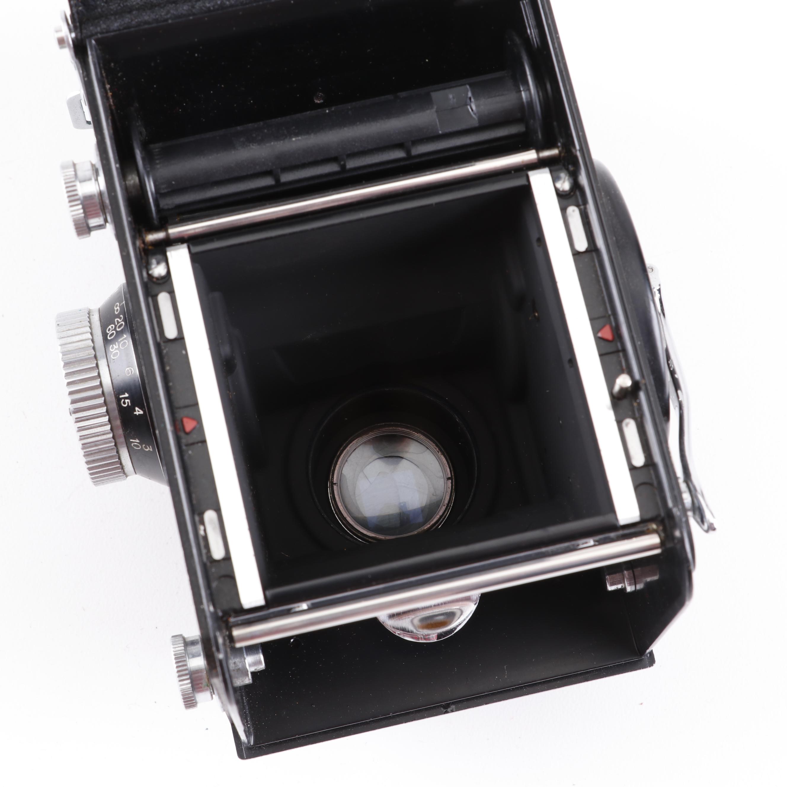 Yashica-Mat EM Twin Lens Reflex Crank Advance Camera in Case, 1960s