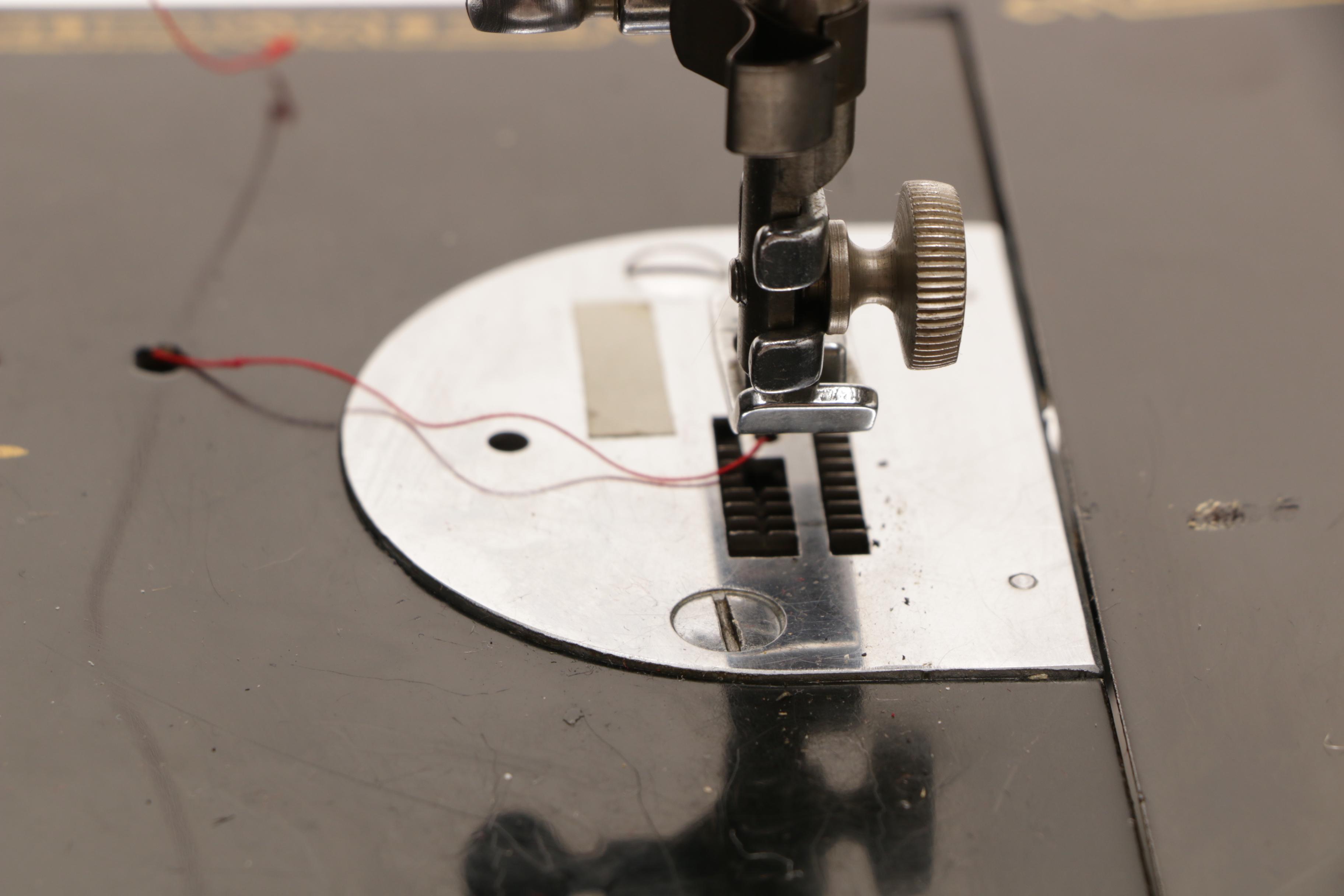 1947 Featherweight Singer Sewing Machine Model 221 with Case and Accessories