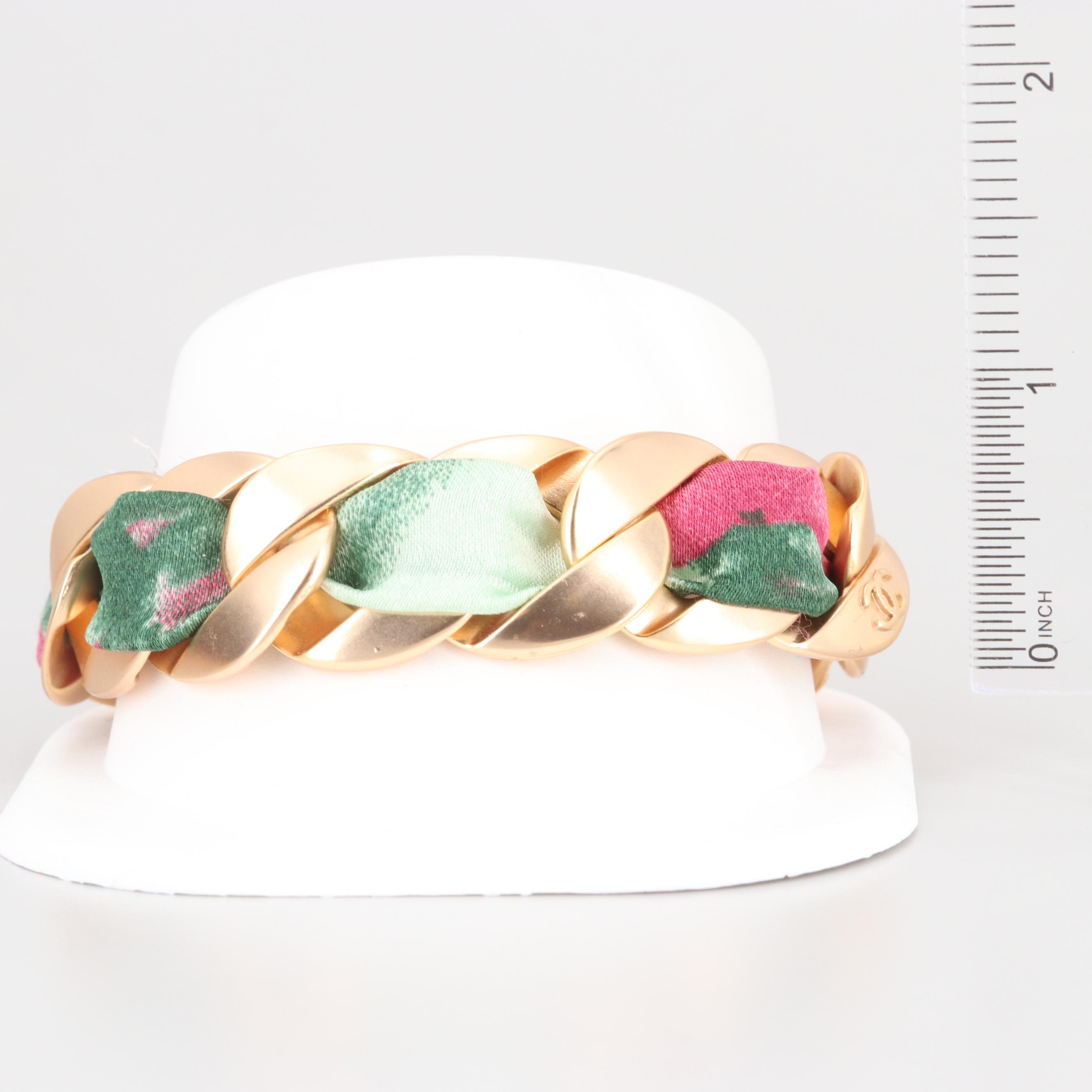 Chanel Rose Tone Curb Chain Choker and Bracelet Set with Interwoven Ribbon