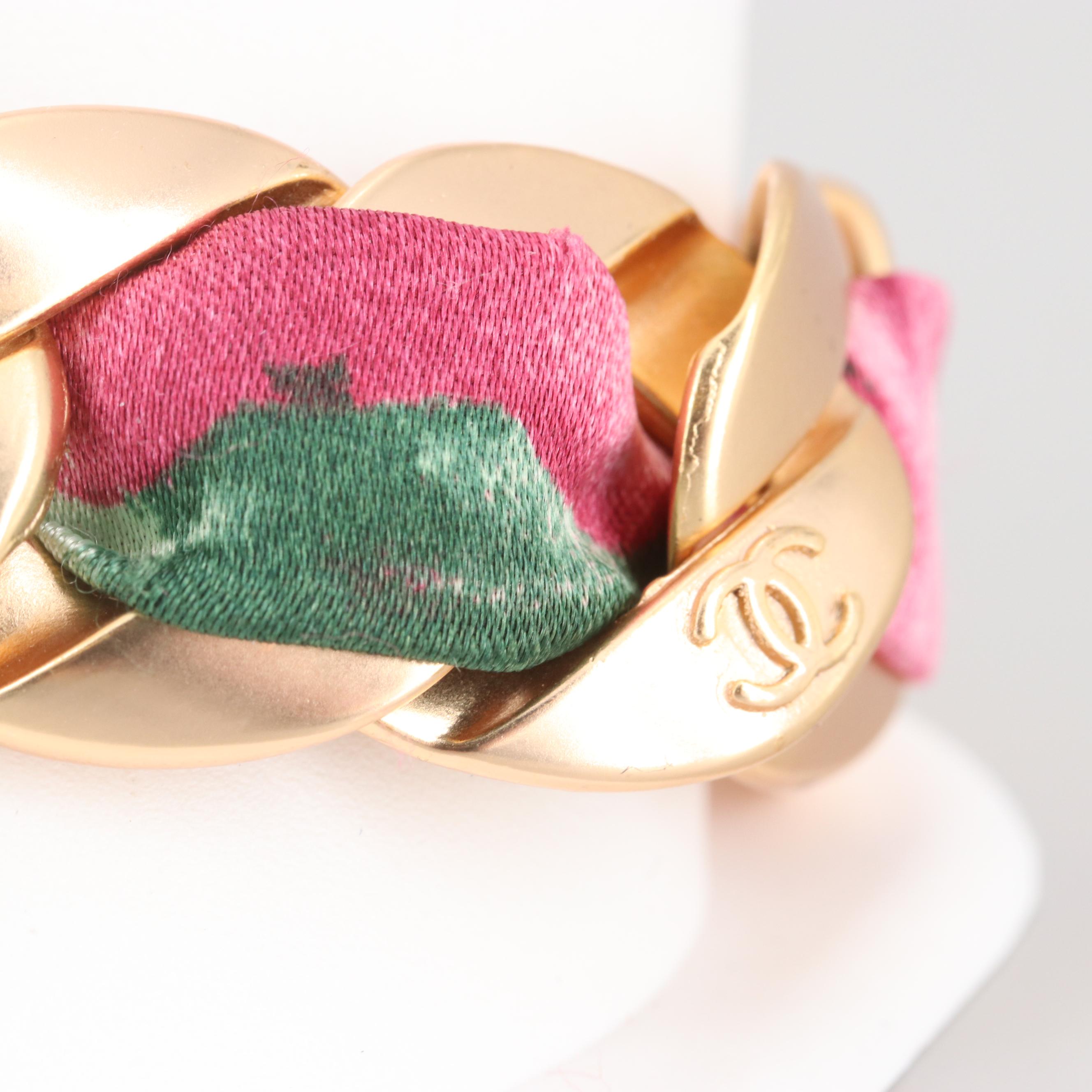 Chanel Rose Tone Curb Chain Choker and Bracelet Set with Interwoven Ribbon