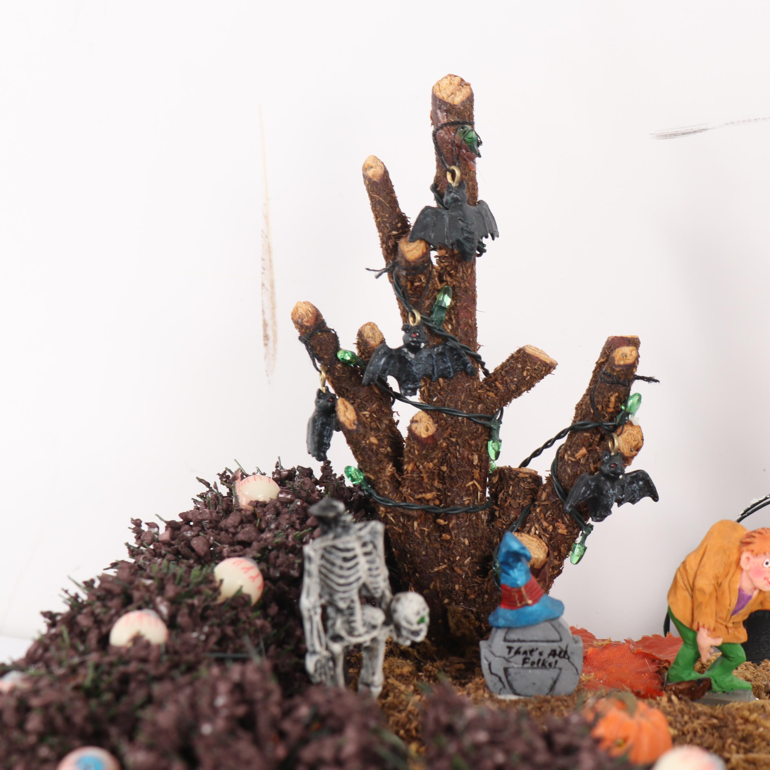 Lemax Spooky Town Halloween Lighted Table Decor
