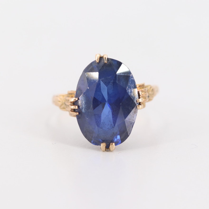 Vintage 18K Yellow Gold Synthetic Sapphire Ring