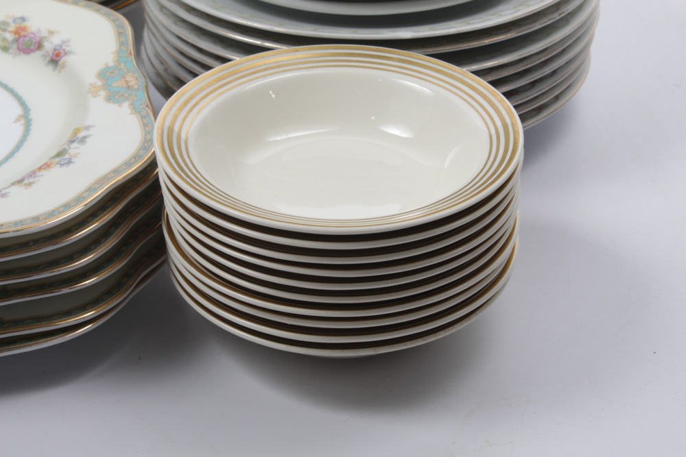 Assorted Ceramic Dinnerware Featuring Williams-Sonoma and Homer Laughlin