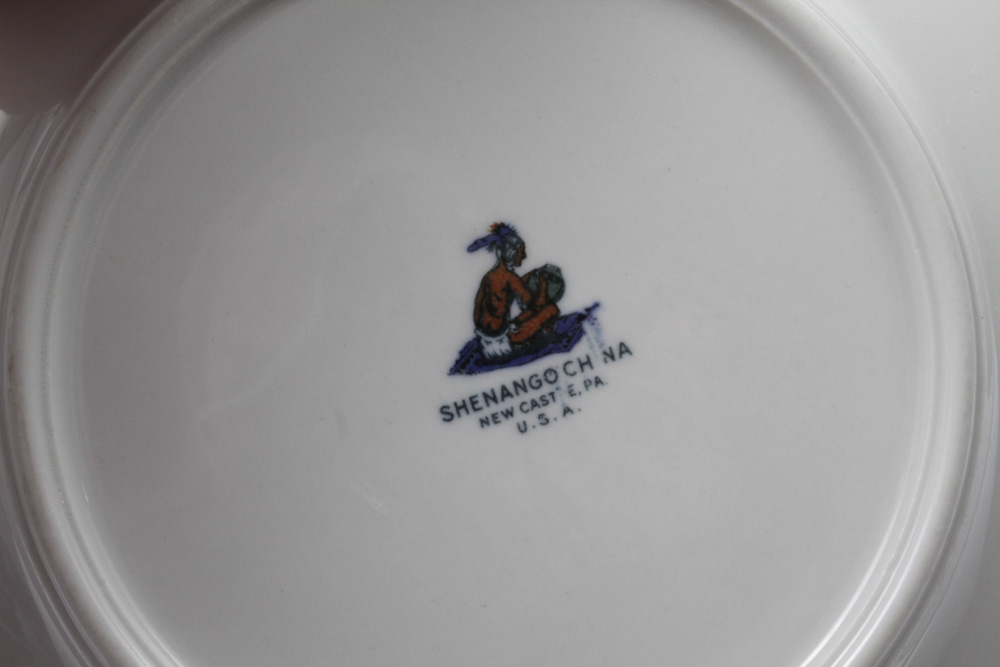 Assorted Ceramic Dinnerware Featuring Williams-Sonoma and Homer Laughlin