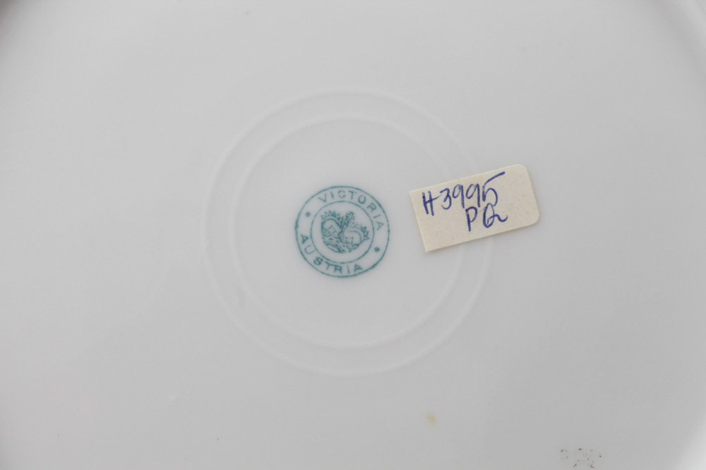 Assorted Ceramic Dinnerware Featuring Williams-Sonoma and Homer Laughlin