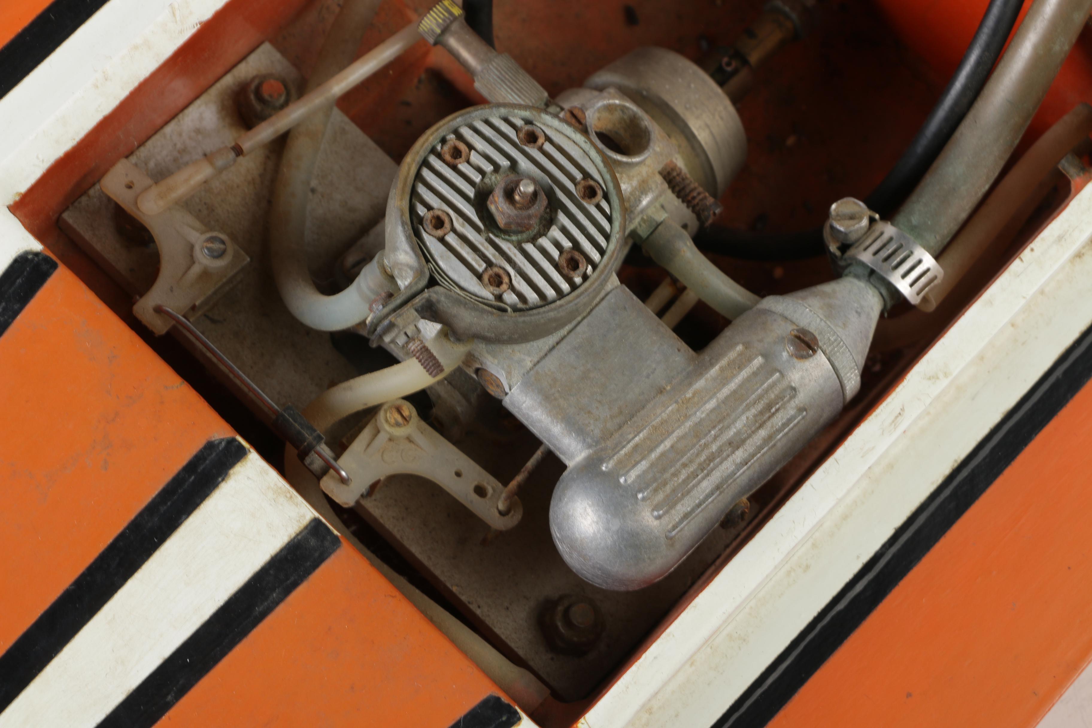 Dumas SK Daddle 20 Wooden Radio Controlled Speed Boat, 20th Century