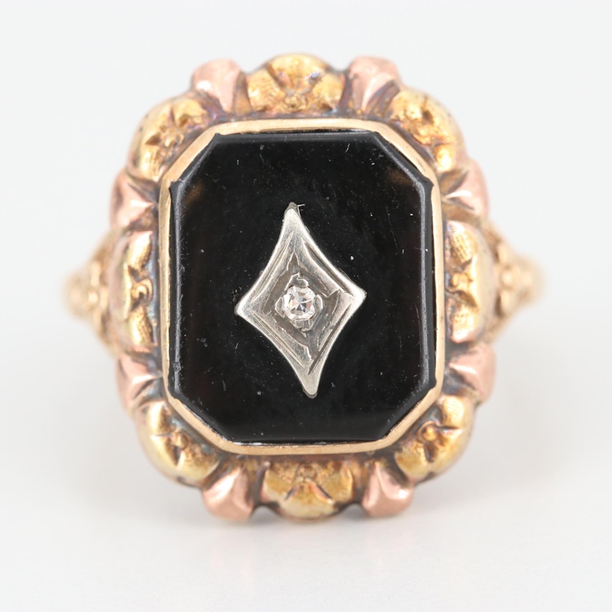 Vintage 10K Yellow Gold Black Onyx and Diamond Ring