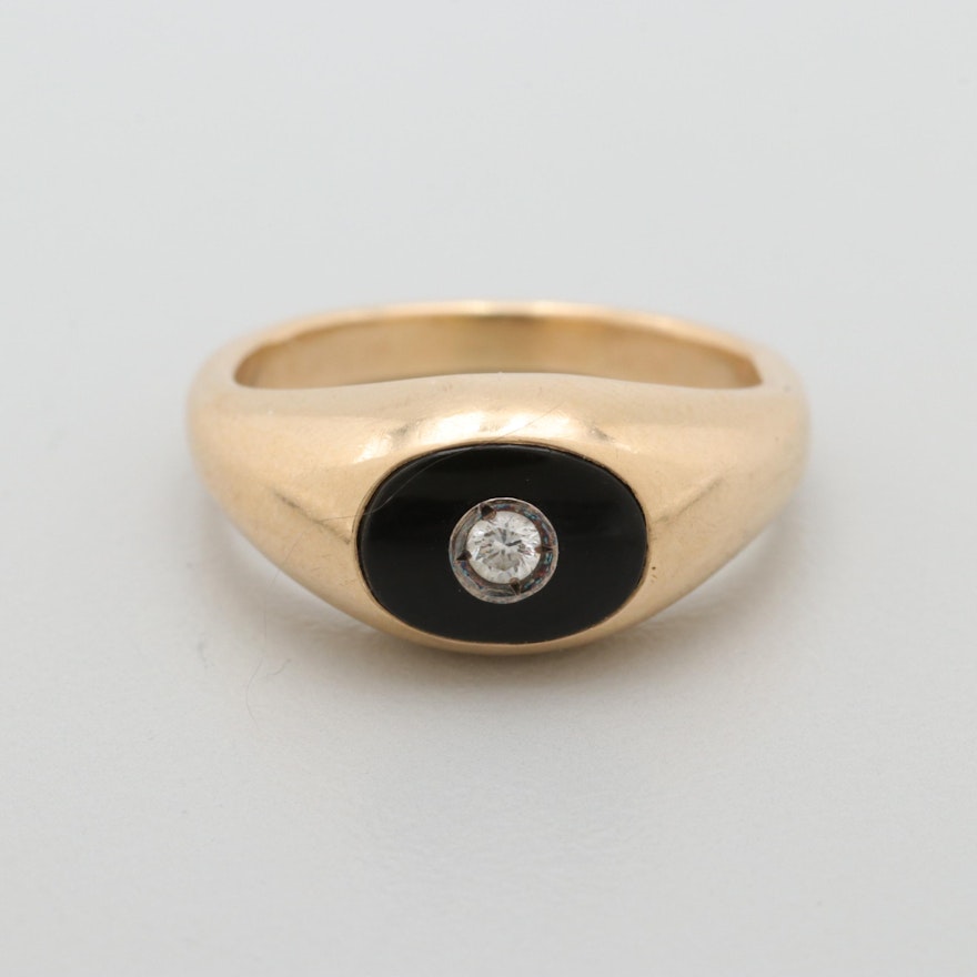 Vintage 14K Yellow Gold Diamond and Black Onyx Ring