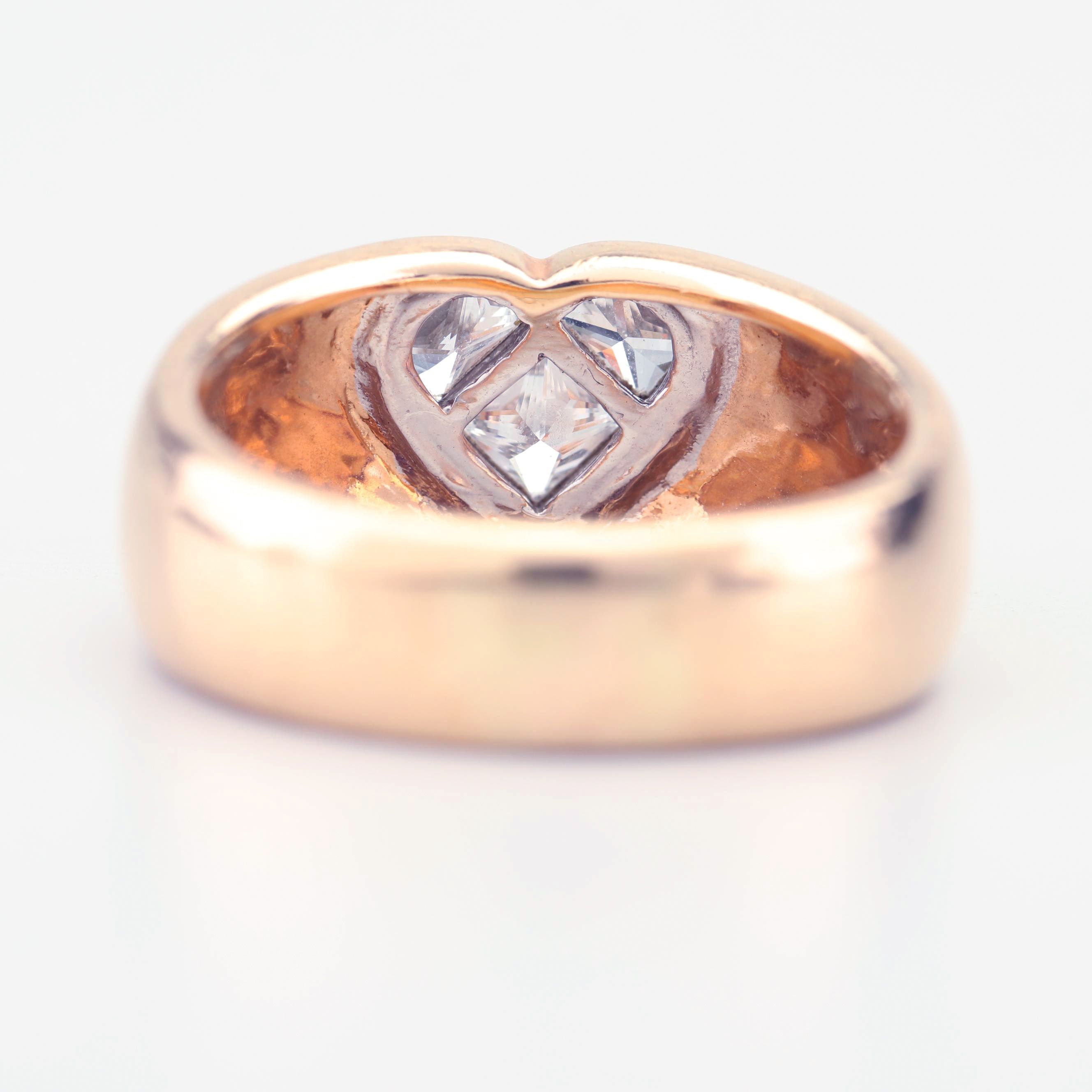 18K Yellow Gold and Diamond Heart Band