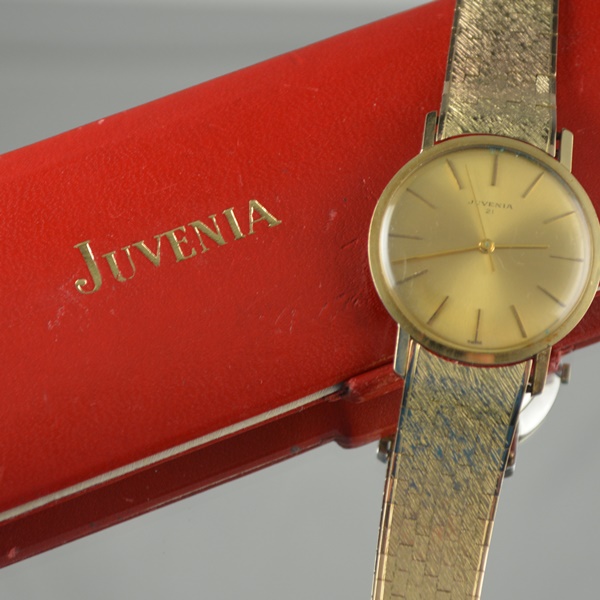 Vintage Juvenia Slimatic 10K Gold Bracelet Automatic Watch