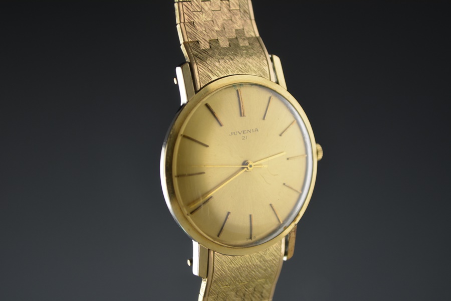 Vintage Juvenia Slimatic 10K Gold Bracelet Automatic Watch