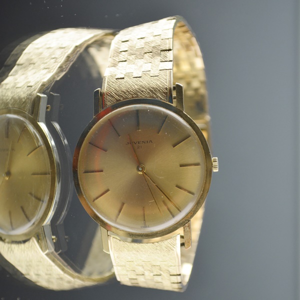 Vintage Juvenia Slimatic 10K Gold Bracelet Automatic Watch