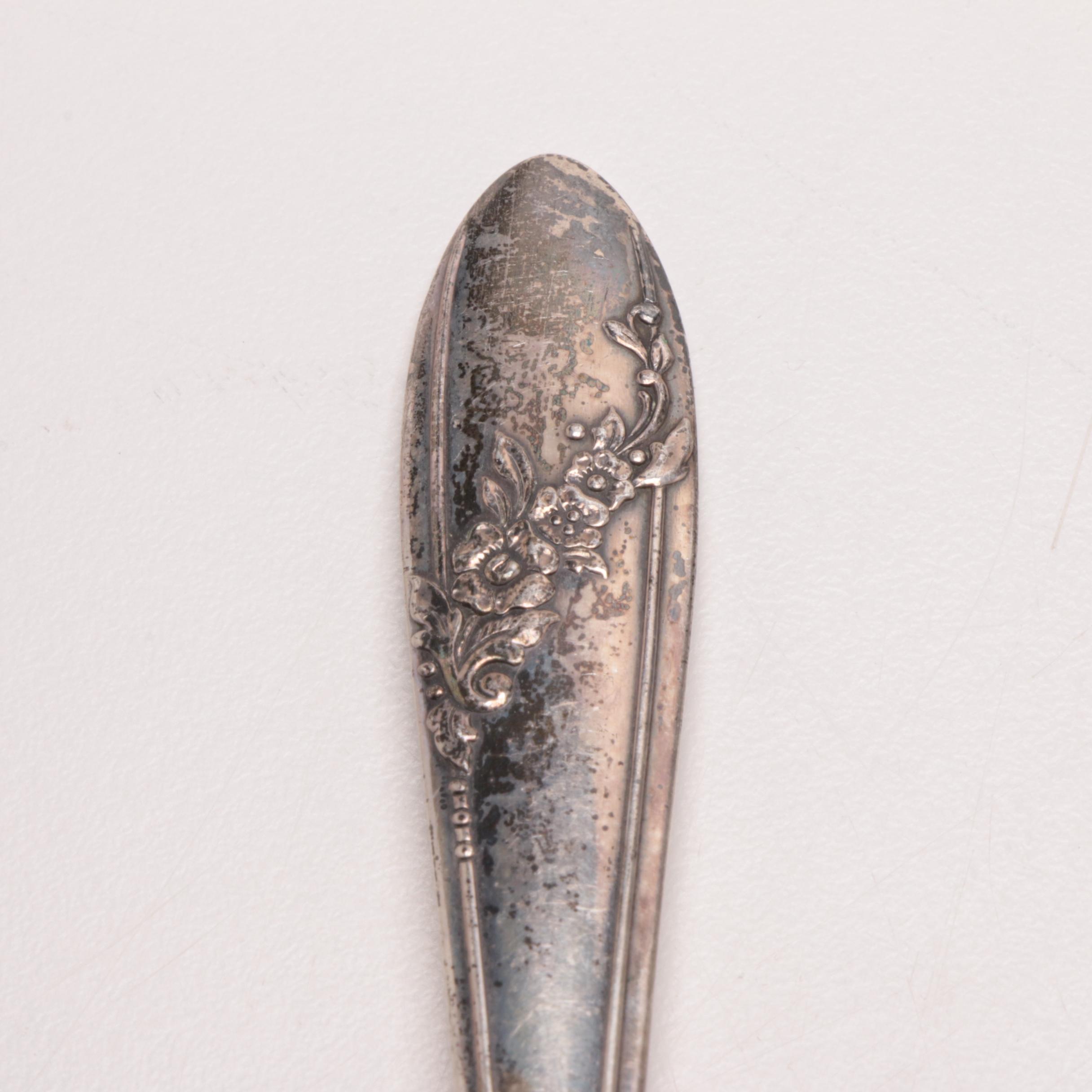 Tudor Plate "Queen Bess II" Pattern Flatware