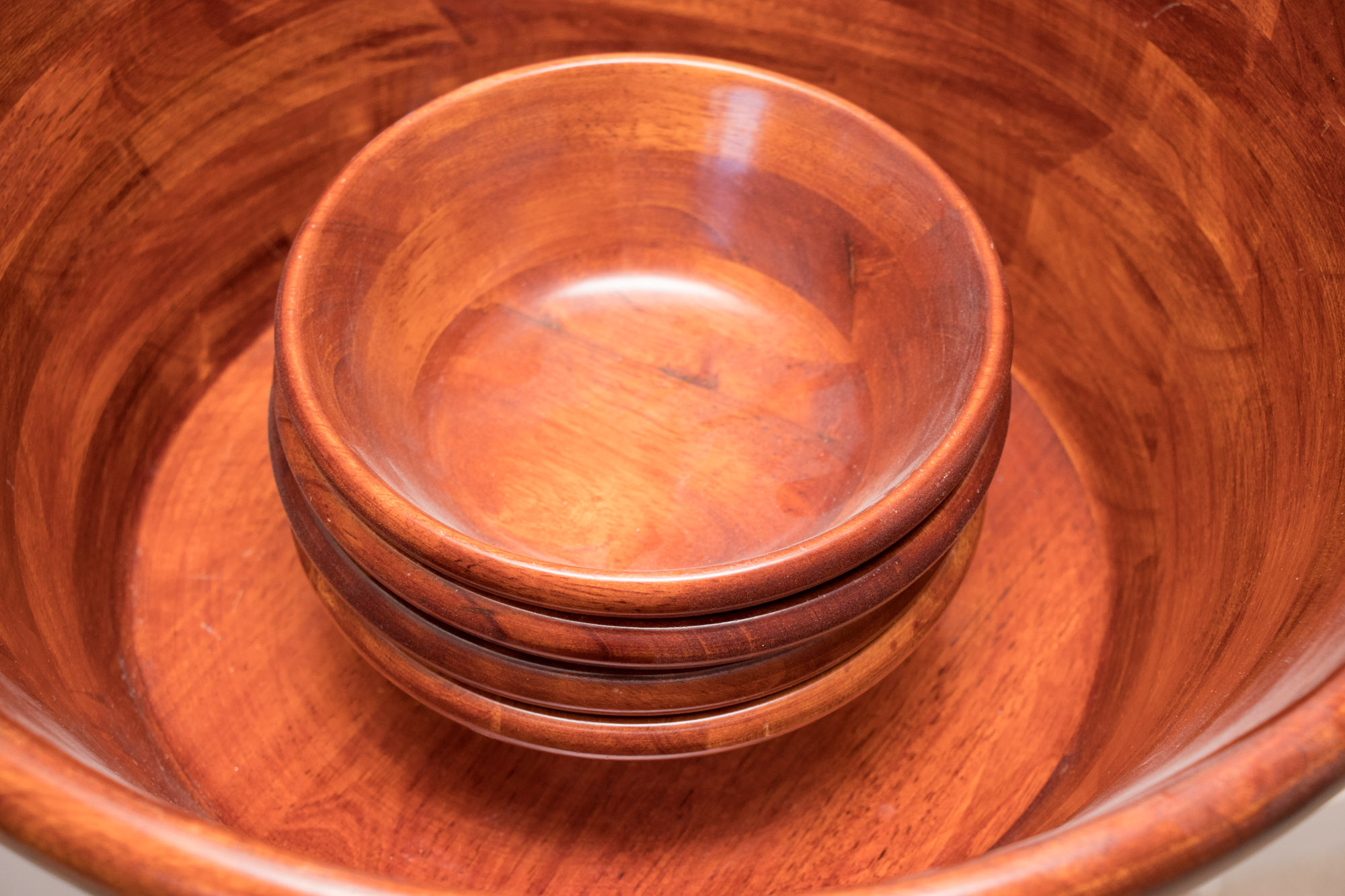 Wooden Salad Bowl with Stand
