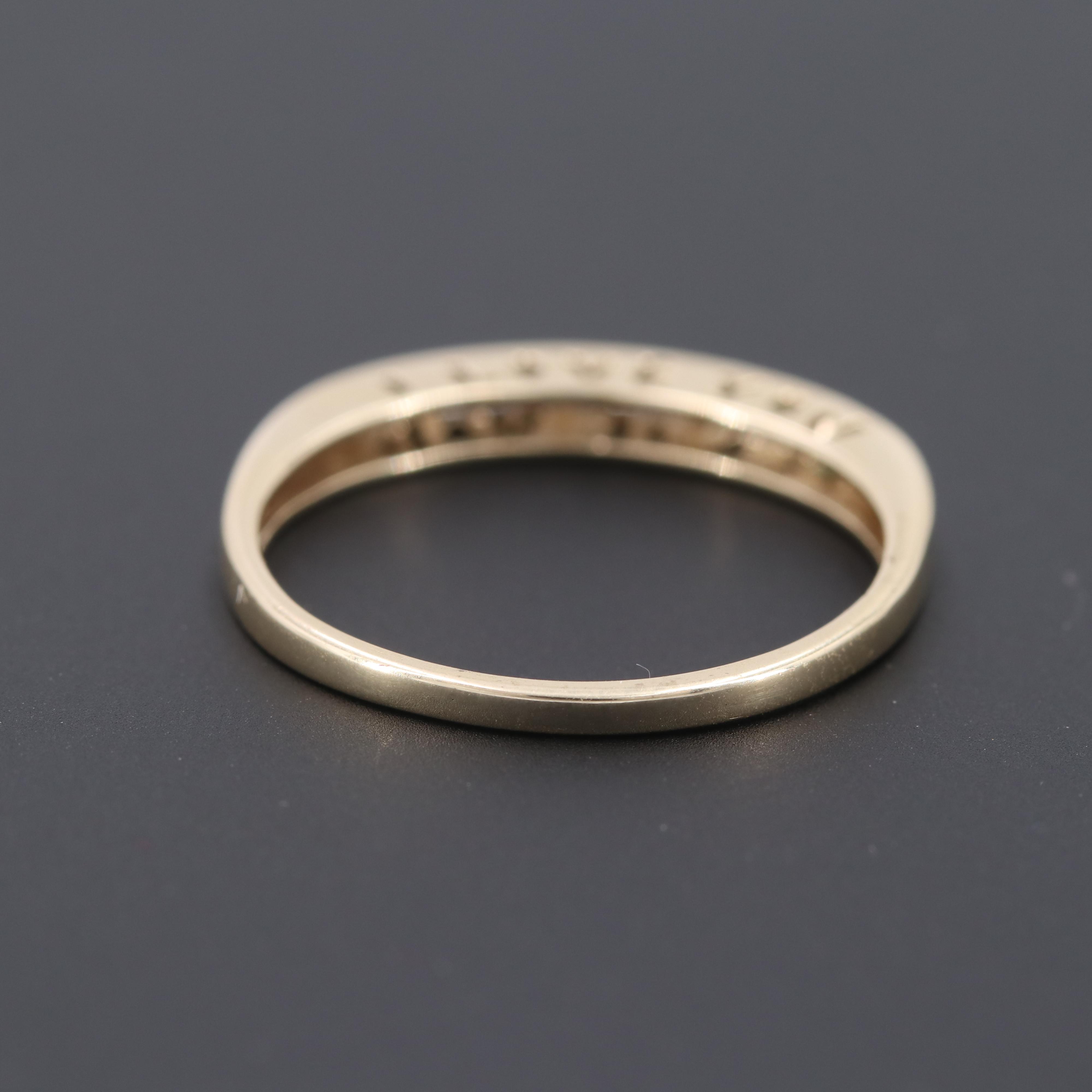 10K Yellow Gold Diamond "I Love You" Ring