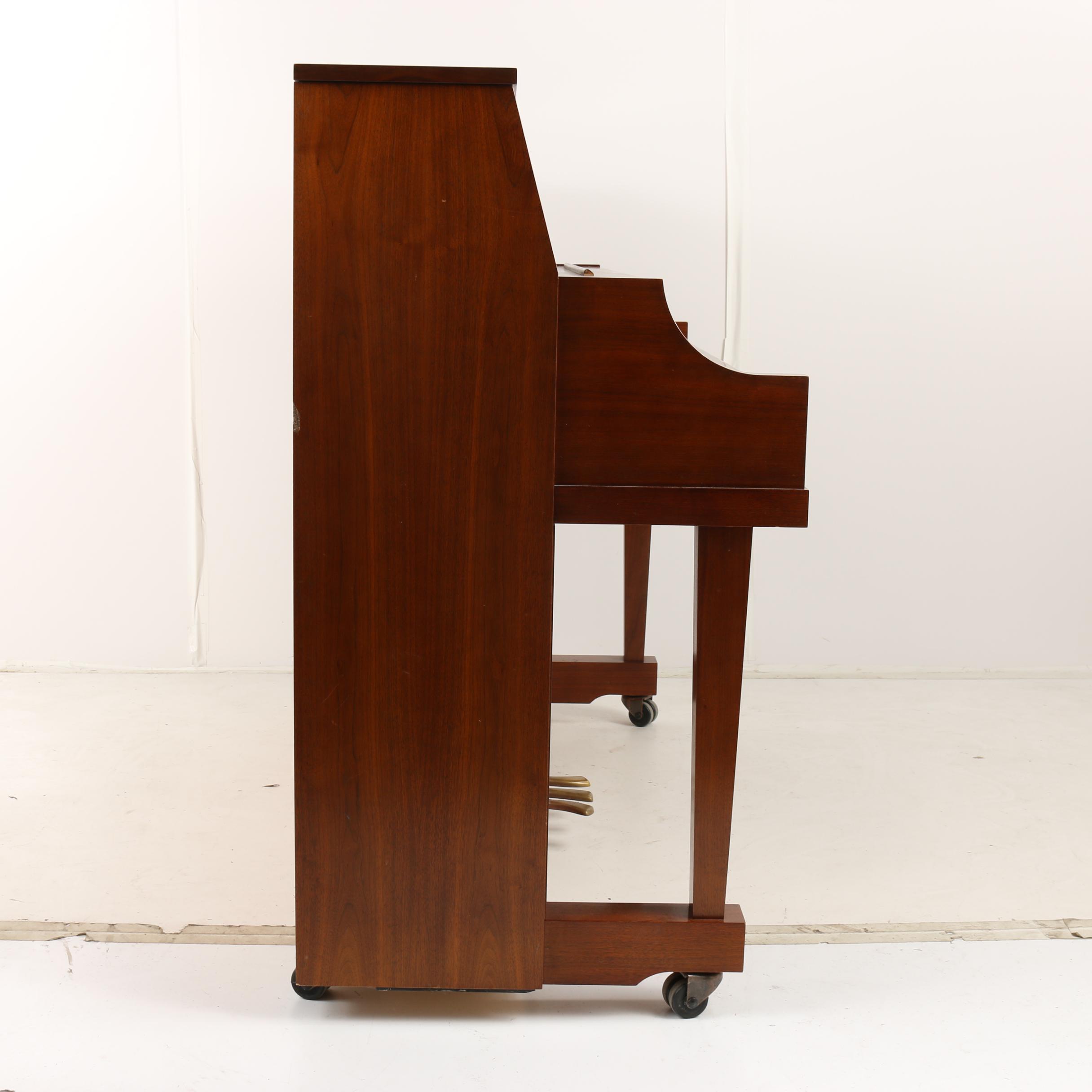 Yamaha P22 WAL Upright Piano and Bench, 1995