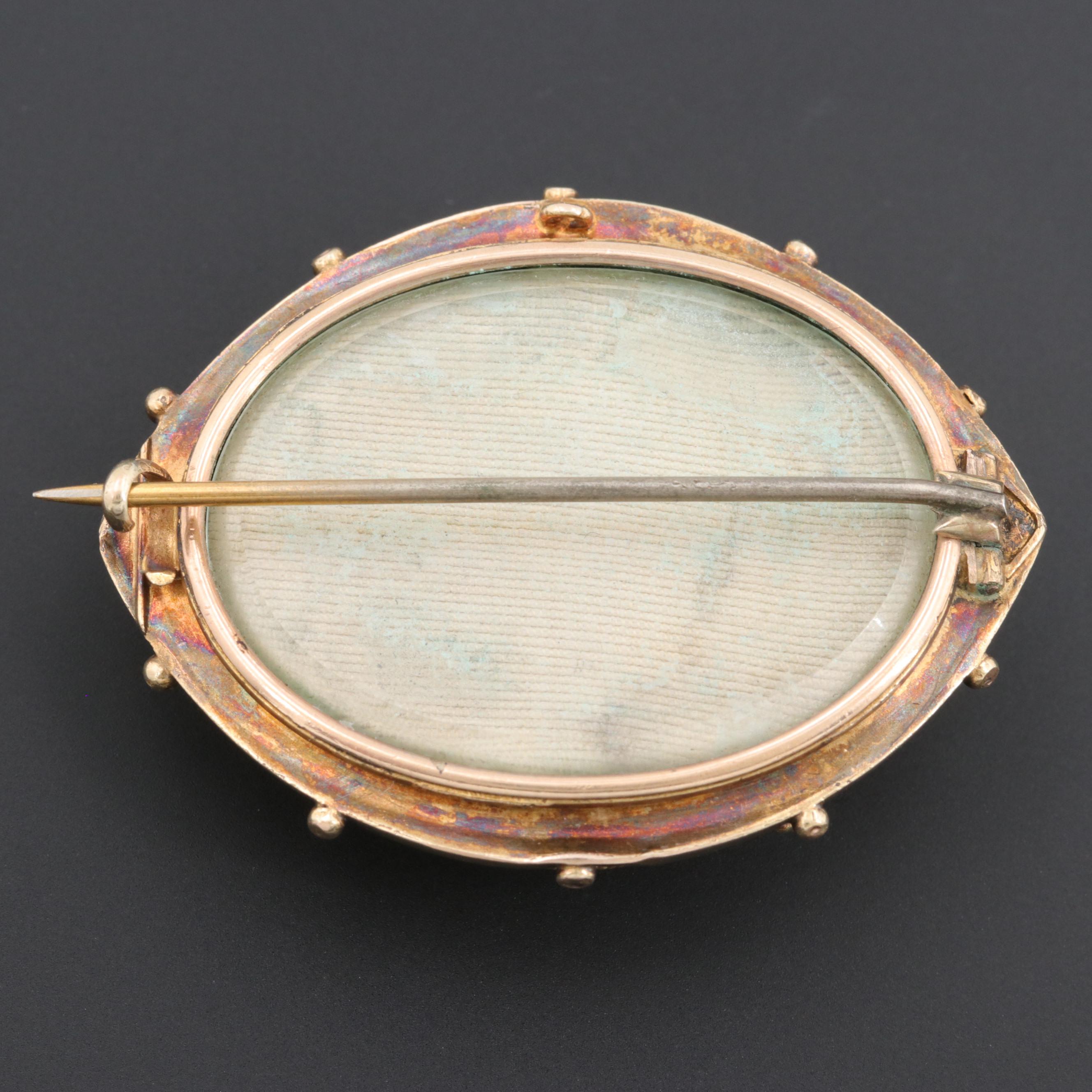 Mid Victorian 18K Yellow Gold Rhodolite Garnet Locket Brooch