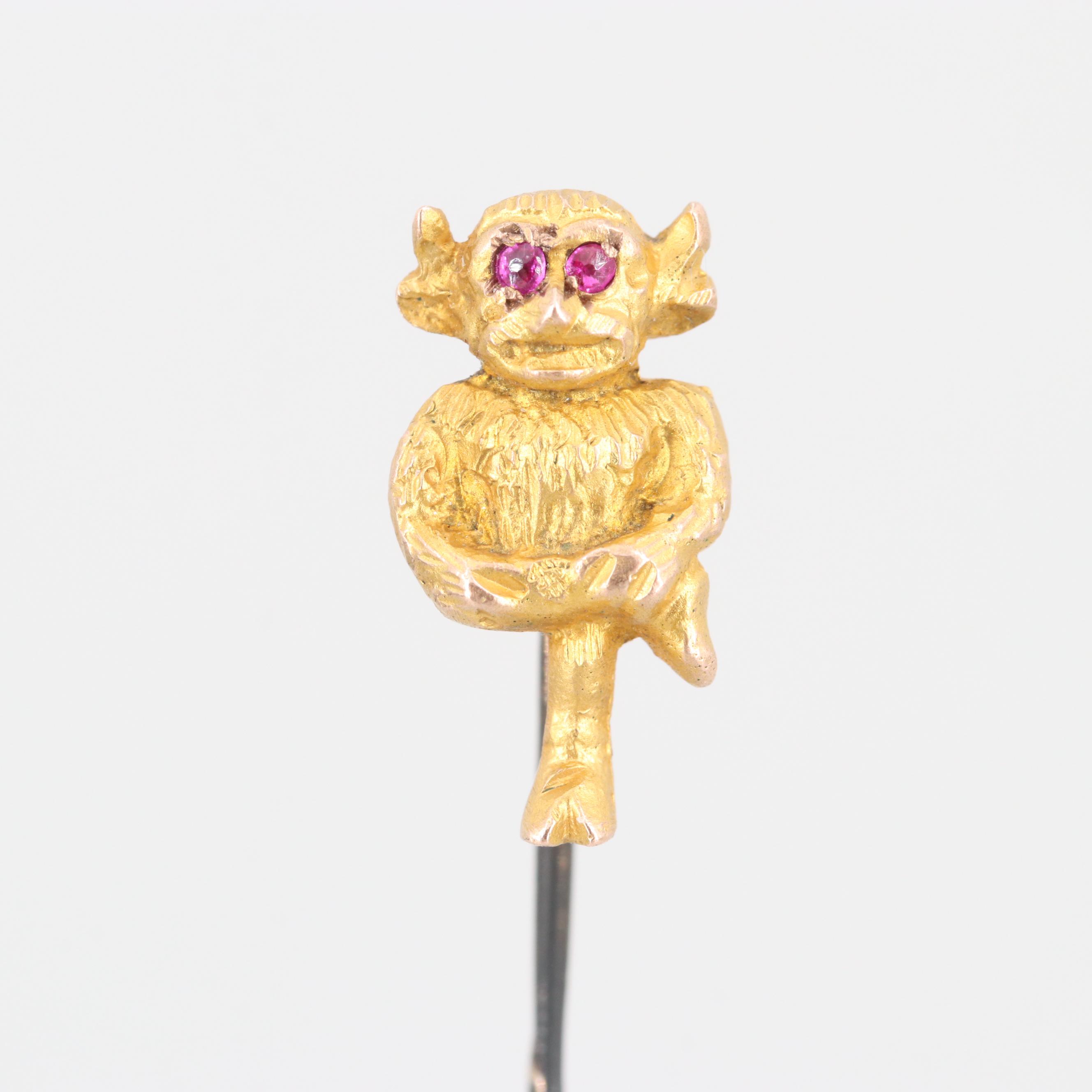 9K Yellow Gold Cufflinks and Ruby Stick Pin of the Lincoln Imp