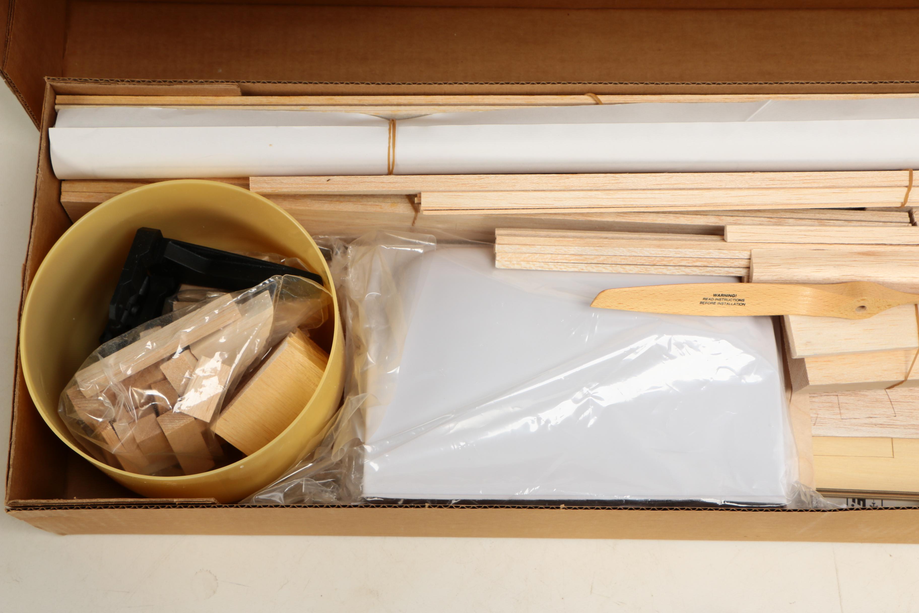 Top Flite AT-6 Texan "The Pilot Maker" Model Kit