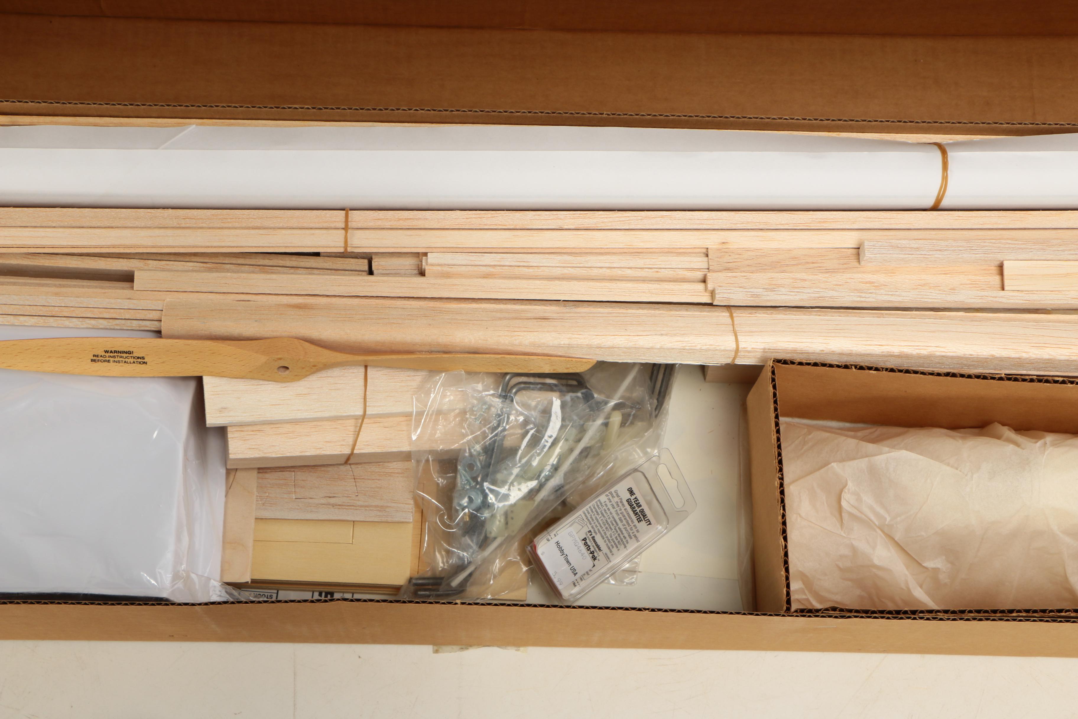 Top Flite AT-6 Texan "The Pilot Maker" Model Kit