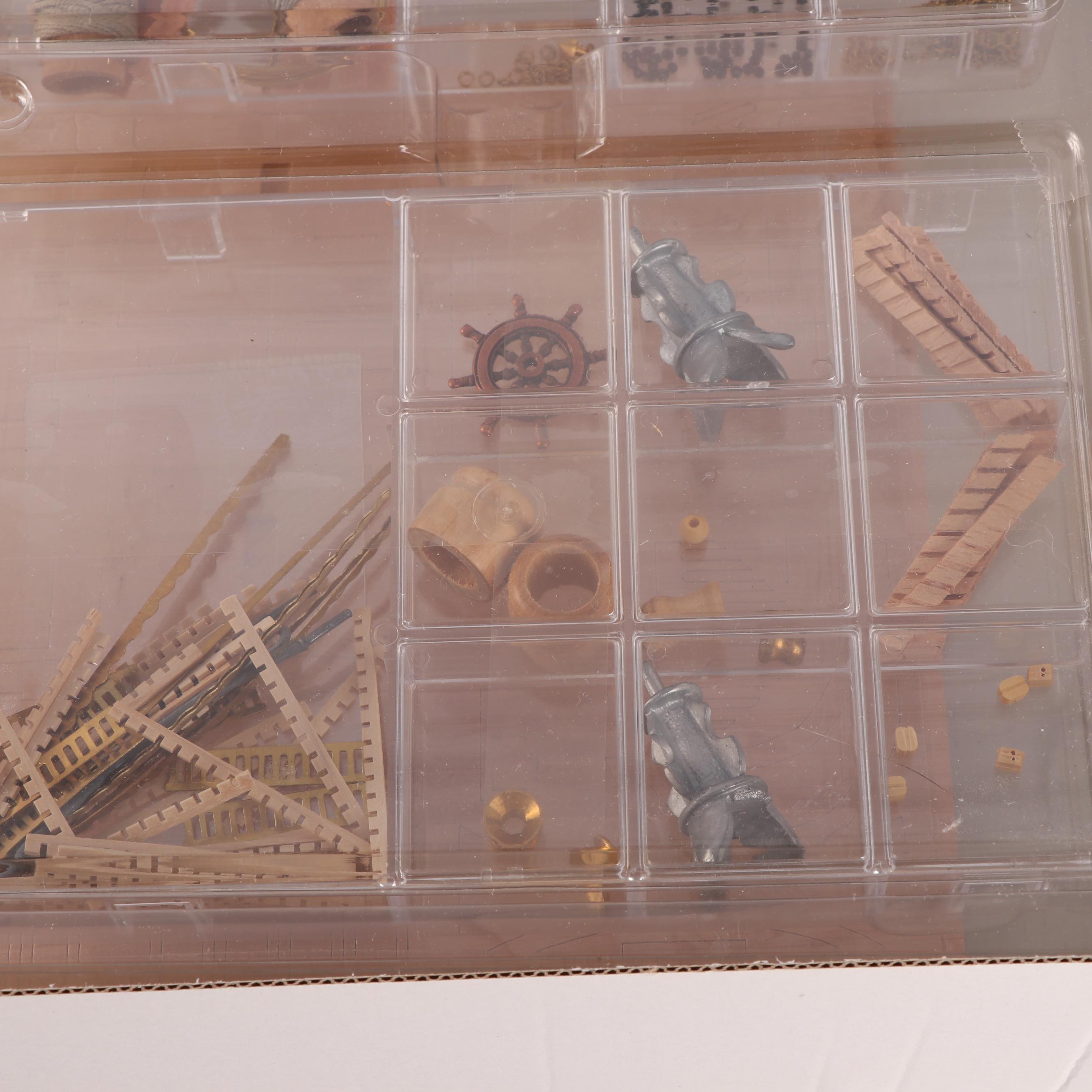 "King of the Mississippi" Paddlewheel Steamboat Model