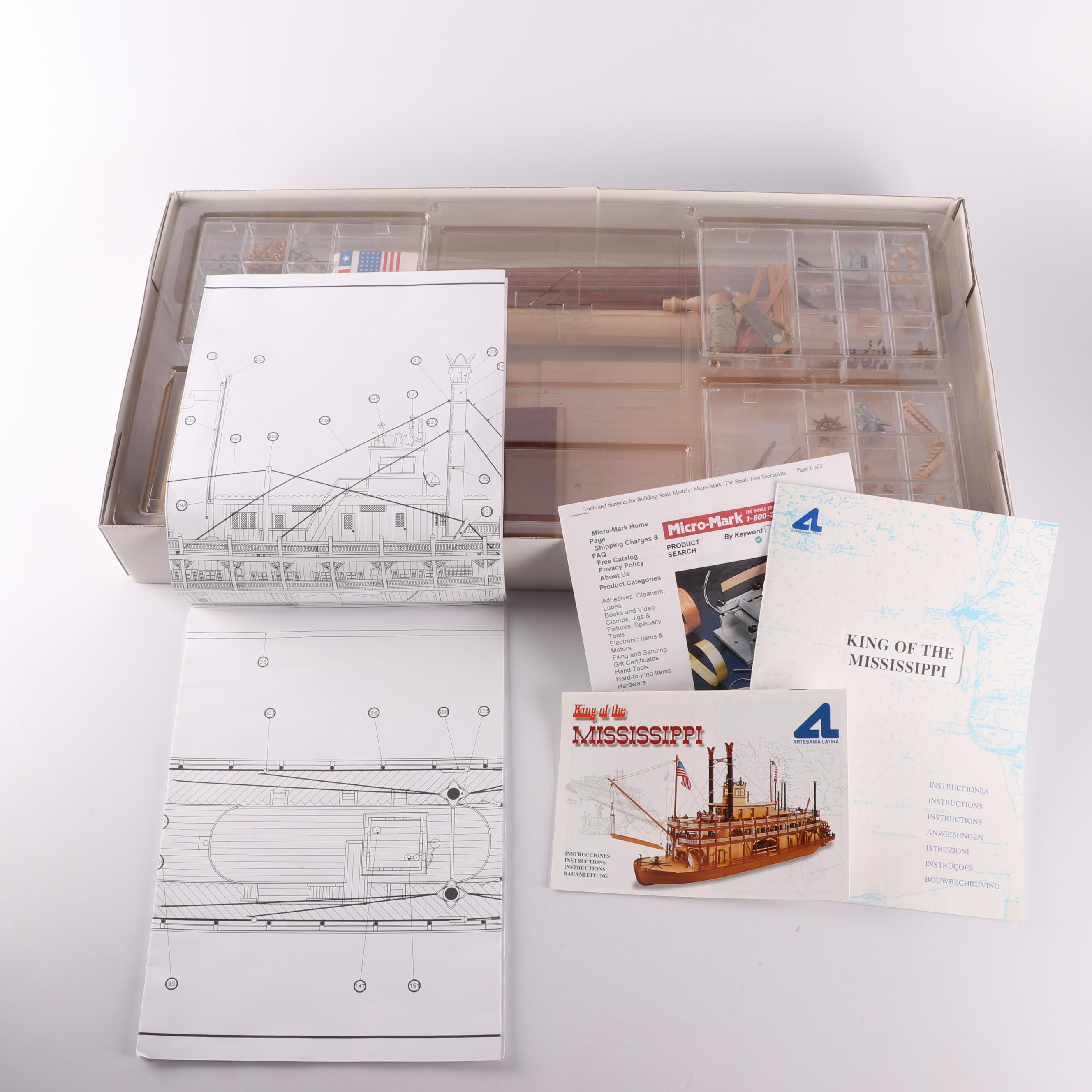 "King of the Mississippi" Paddlewheel Steamboat Model