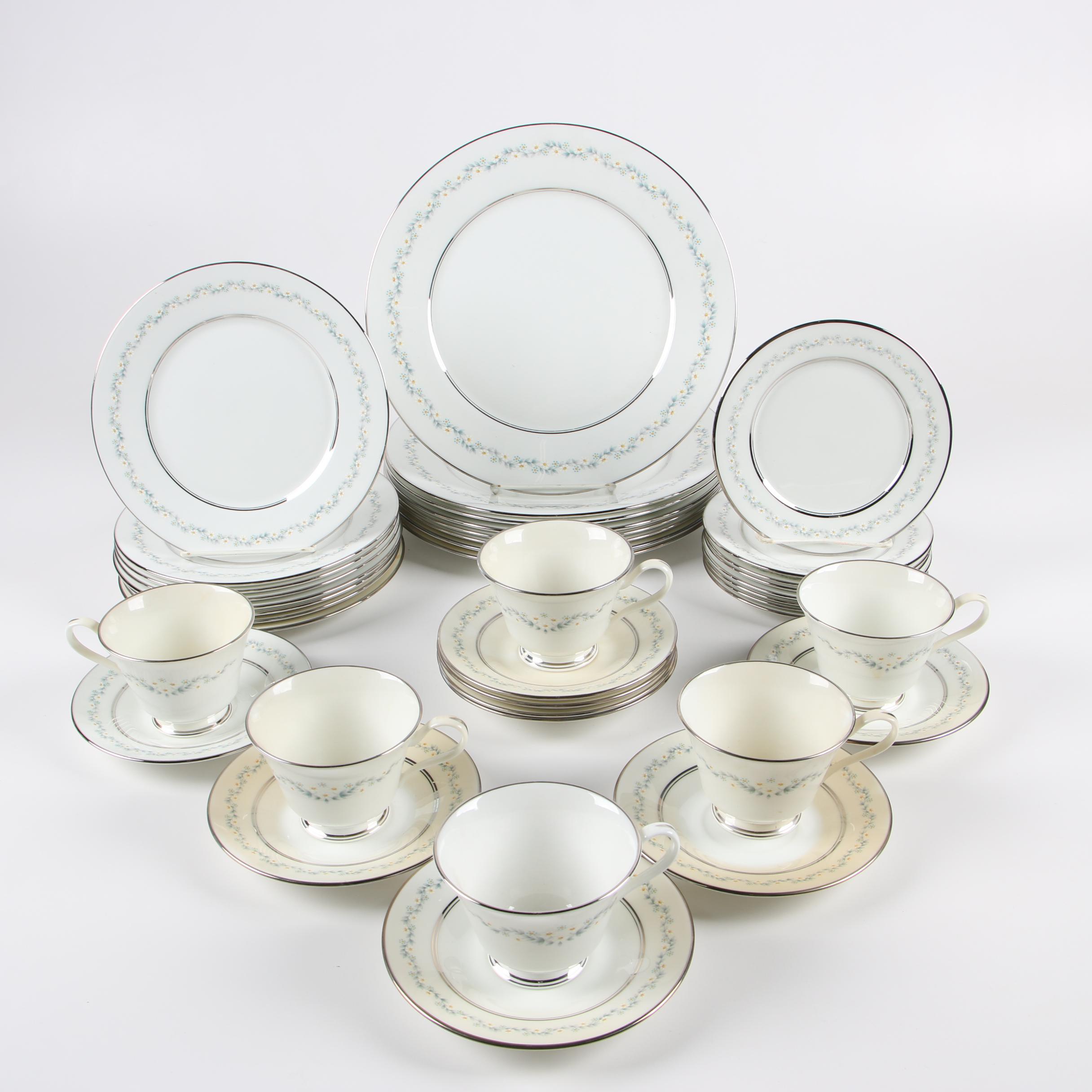 Oxford "Holyoke" Bone China Dinnerware