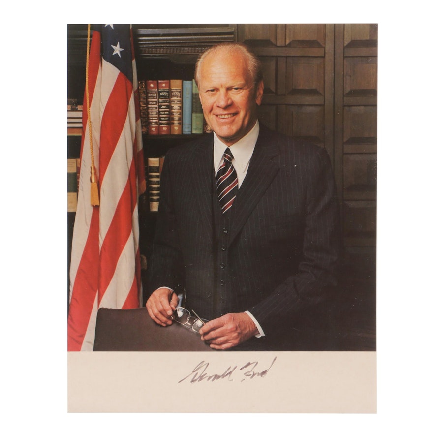 Gerald Ford Signed Picture  Visual COA