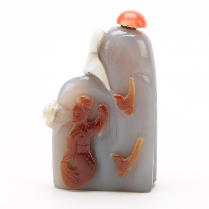 Chinese Cameo Carved Stone Snuff Bottle