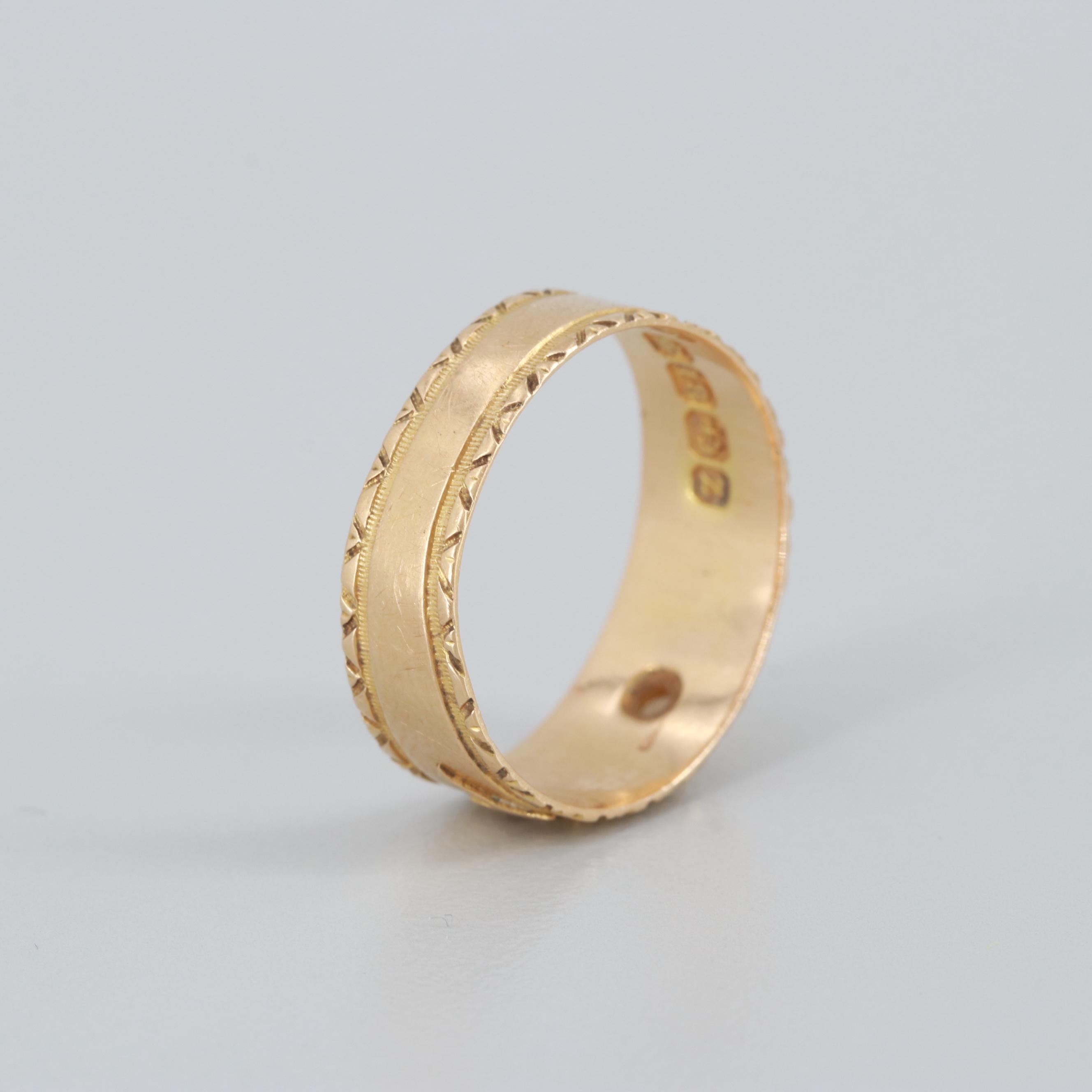 Mid-Victorian 18K Yellow Gold Cultured Pearl Floral Motif Ring