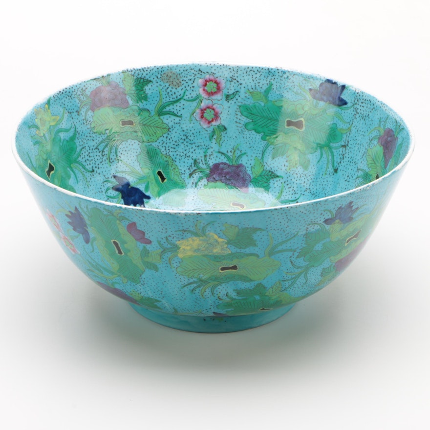 Chinese Porcelain Bowl, Mid-Century