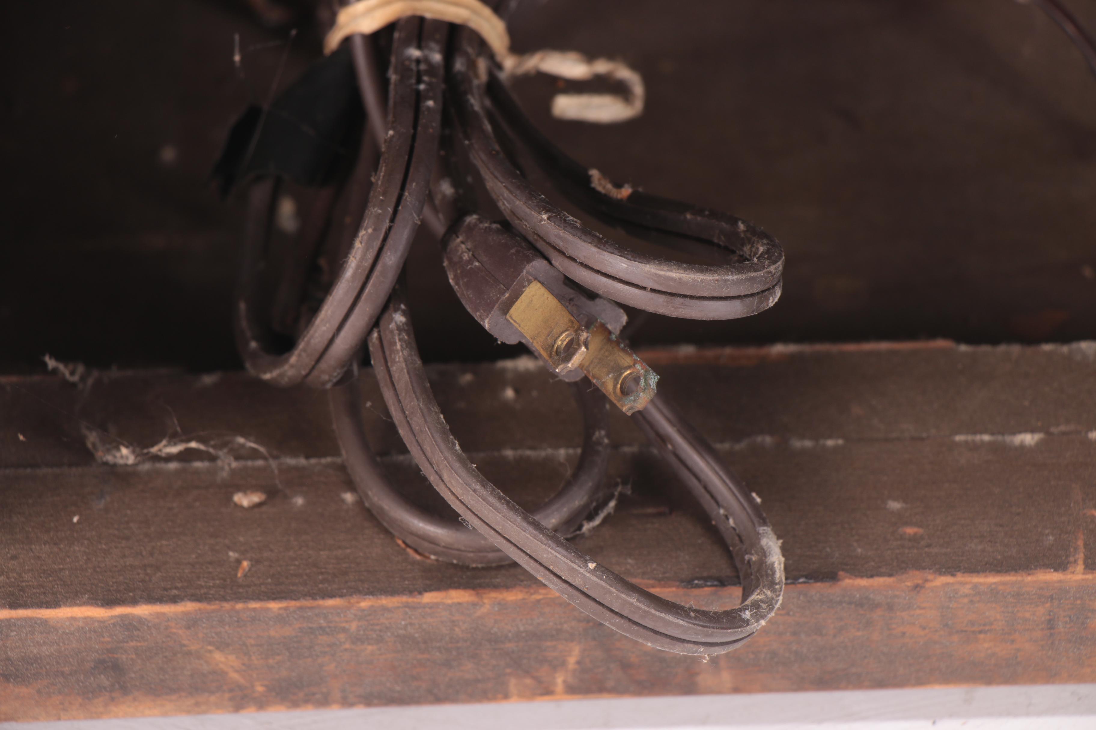 Philco Model 38-7 Art Deco Chairside Table, 1938