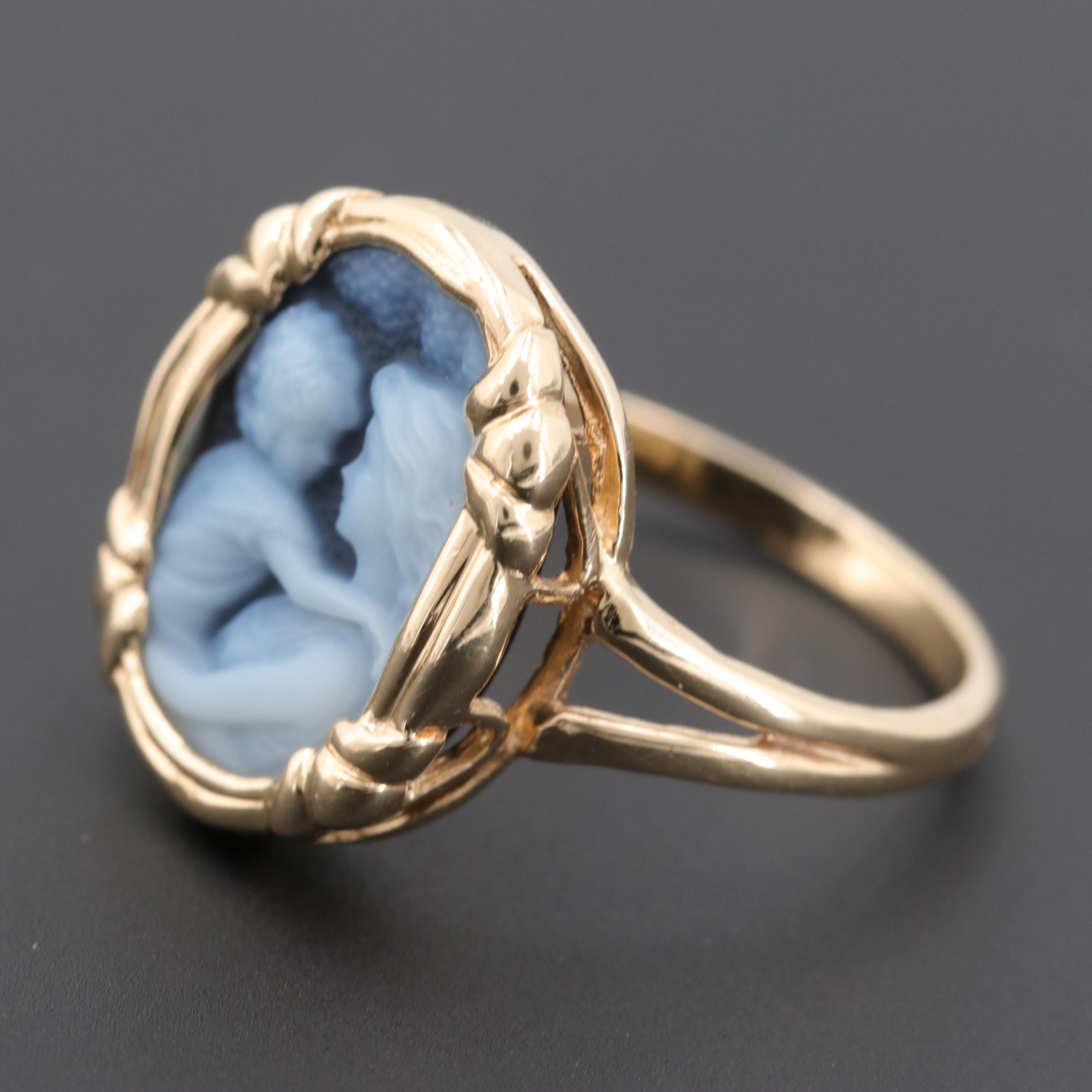 14K Yellow Gold Onyx Carved Cameo Mother and Child Ring