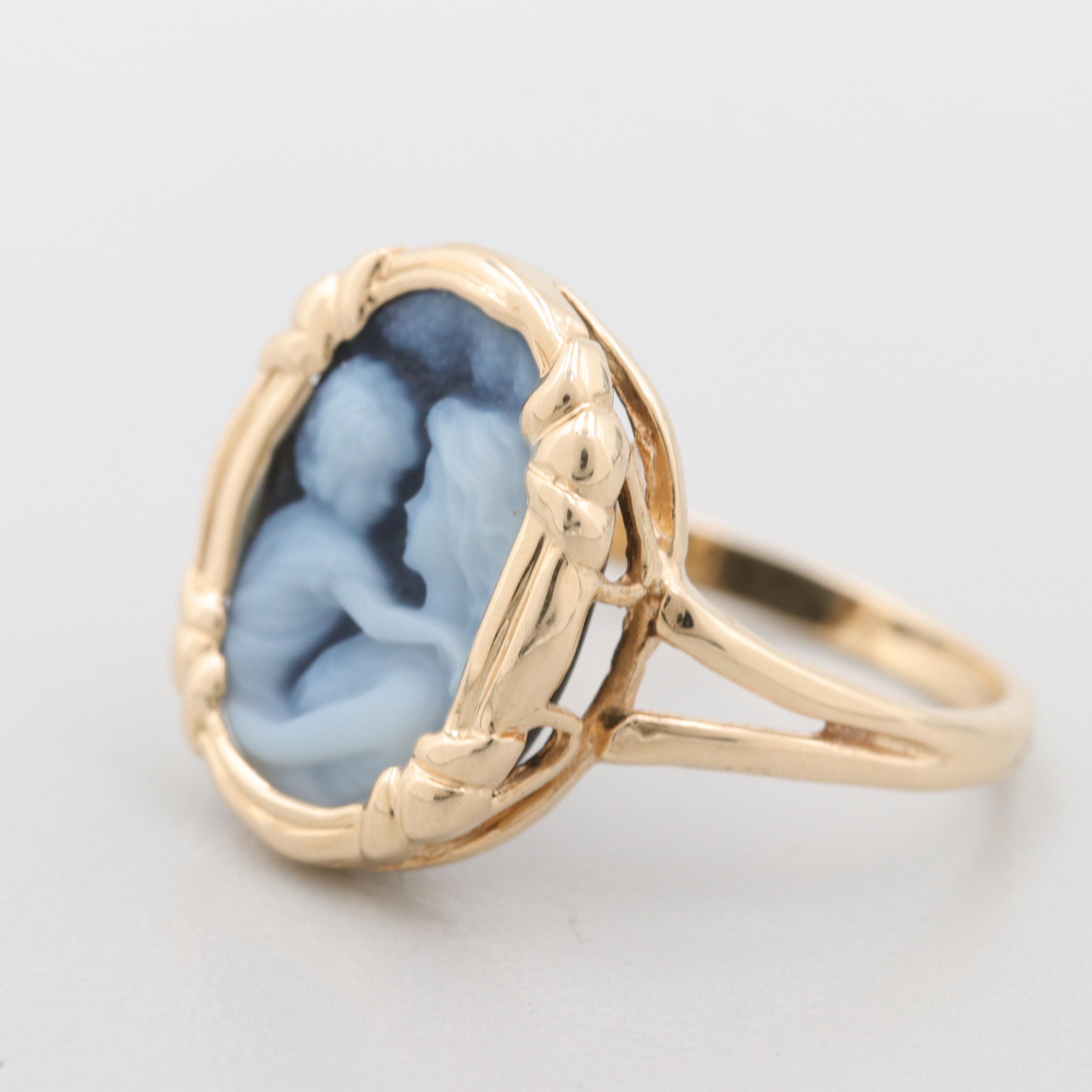14K Yellow Gold Onyx Carved Cameo Mother and Child Ring