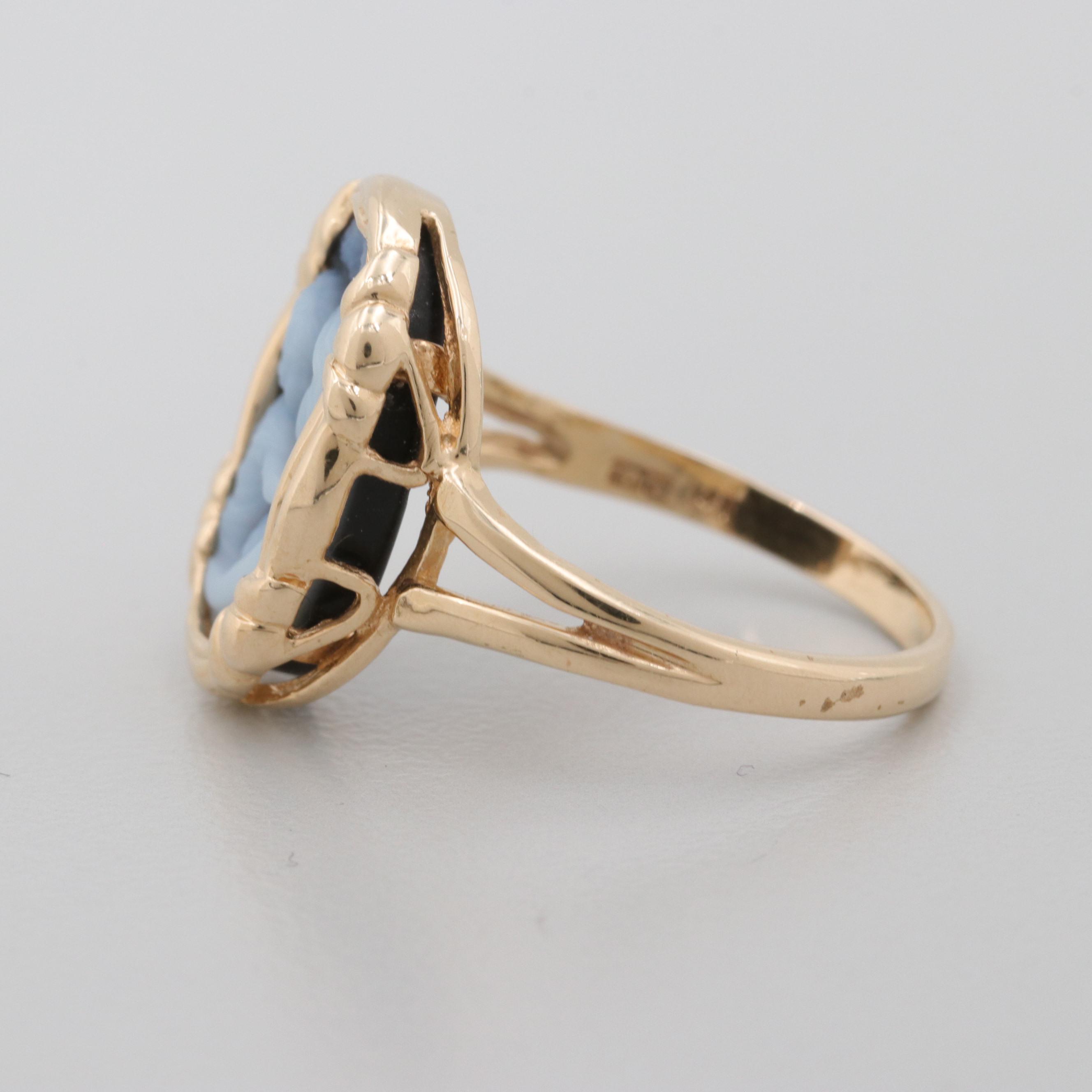 14K Yellow Gold Onyx Carved Cameo Mother and Child Ring