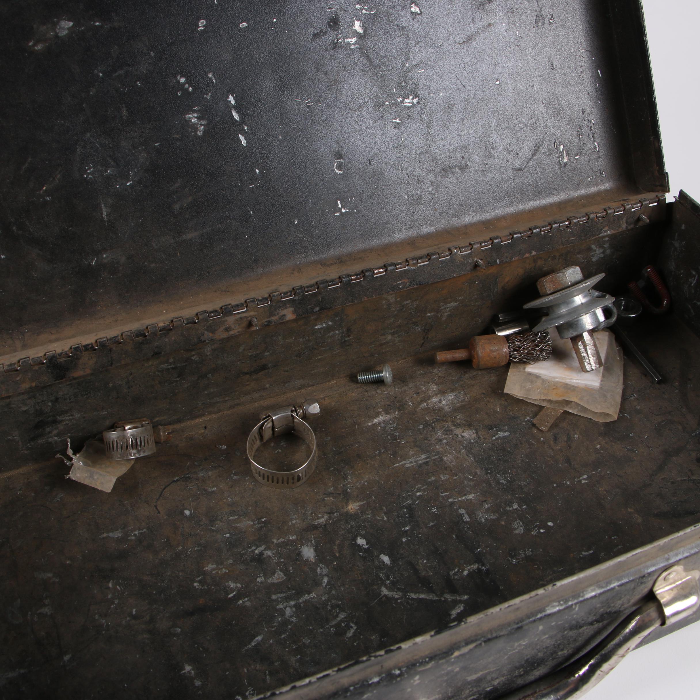 DeWalt 1/2" Right Angle Drill with Case