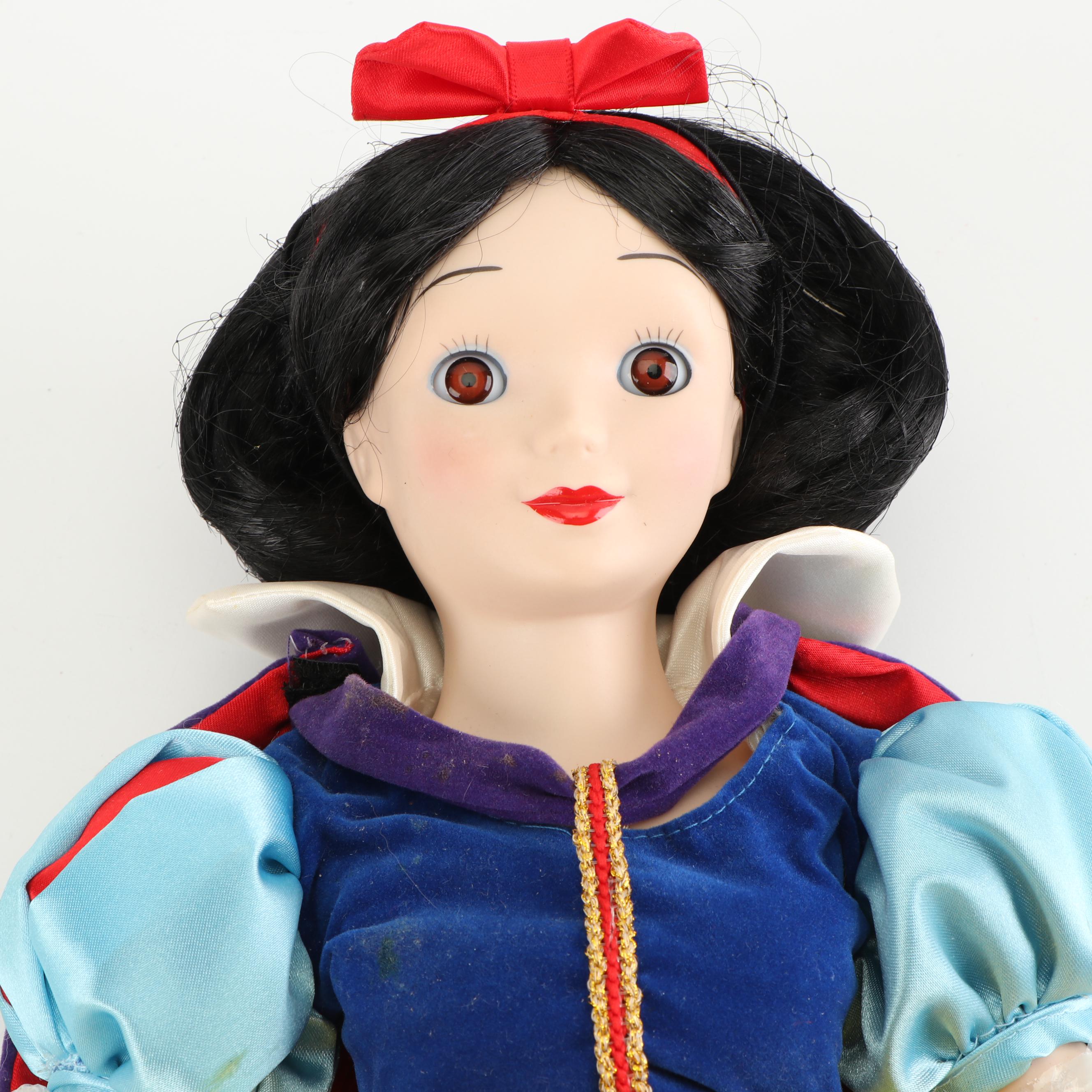 Disney's Snow White Collector's Doll