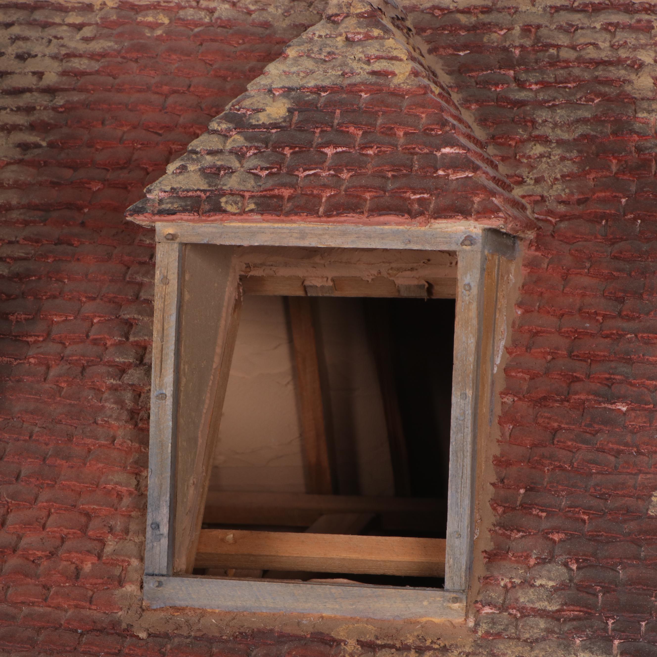 Peter Mattinson Goodramsgate House Electrified Tudor Dollhouse