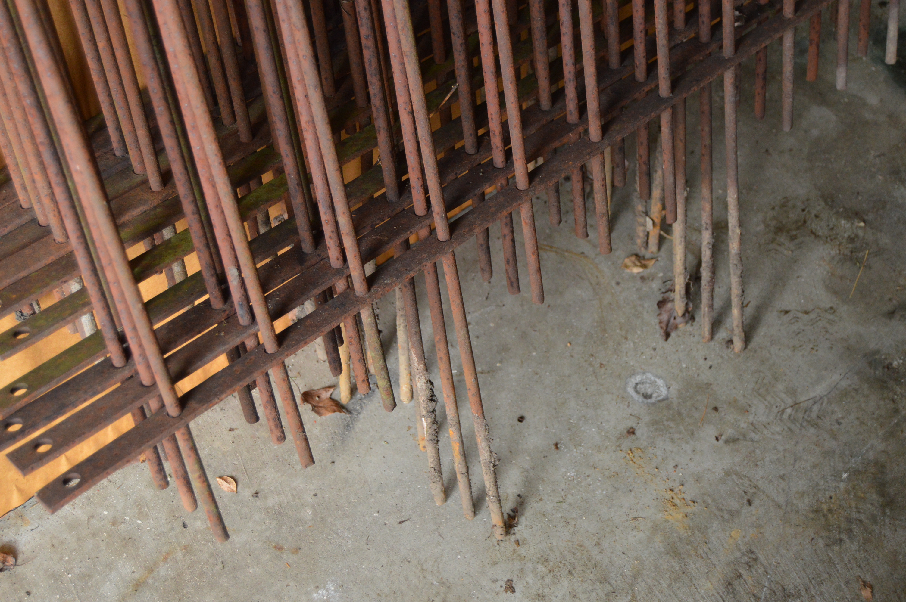 Victorian Style Iron Garden Fencing, Eleven Panels