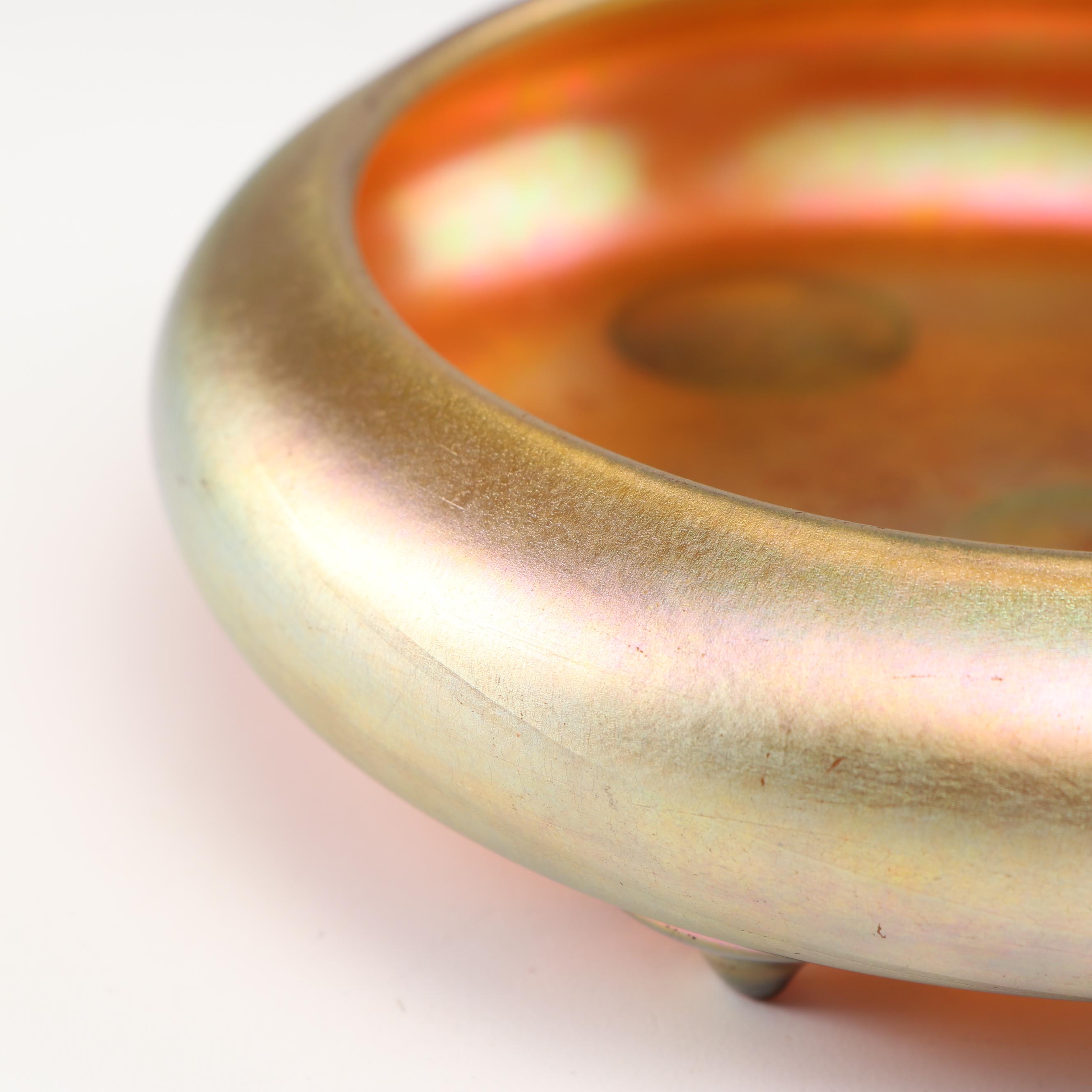 Steuben Gold Aurene Glass Centerpiece Bowl, Early 20th Century