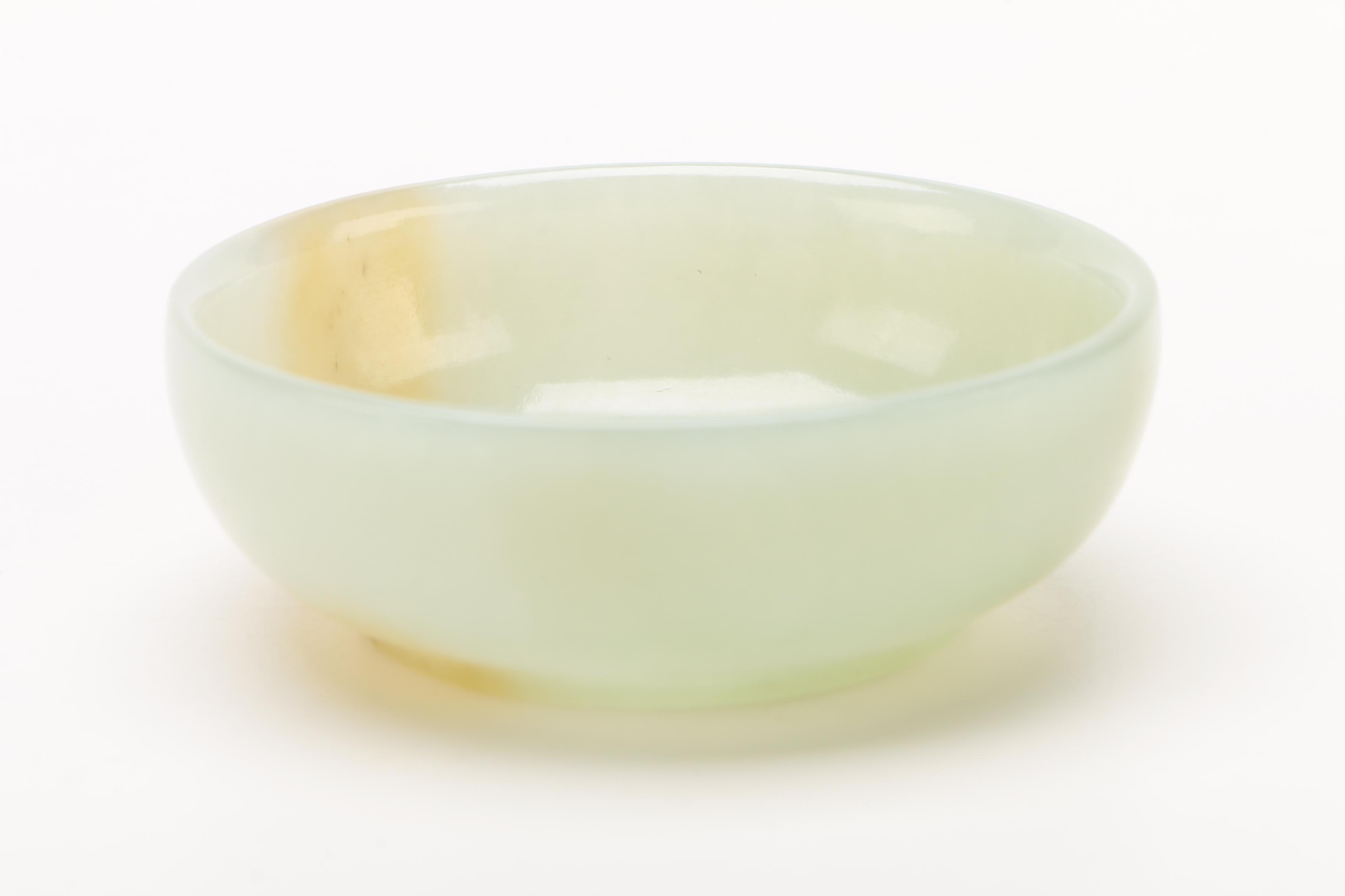 Chinese Carved Bowenite Bowl