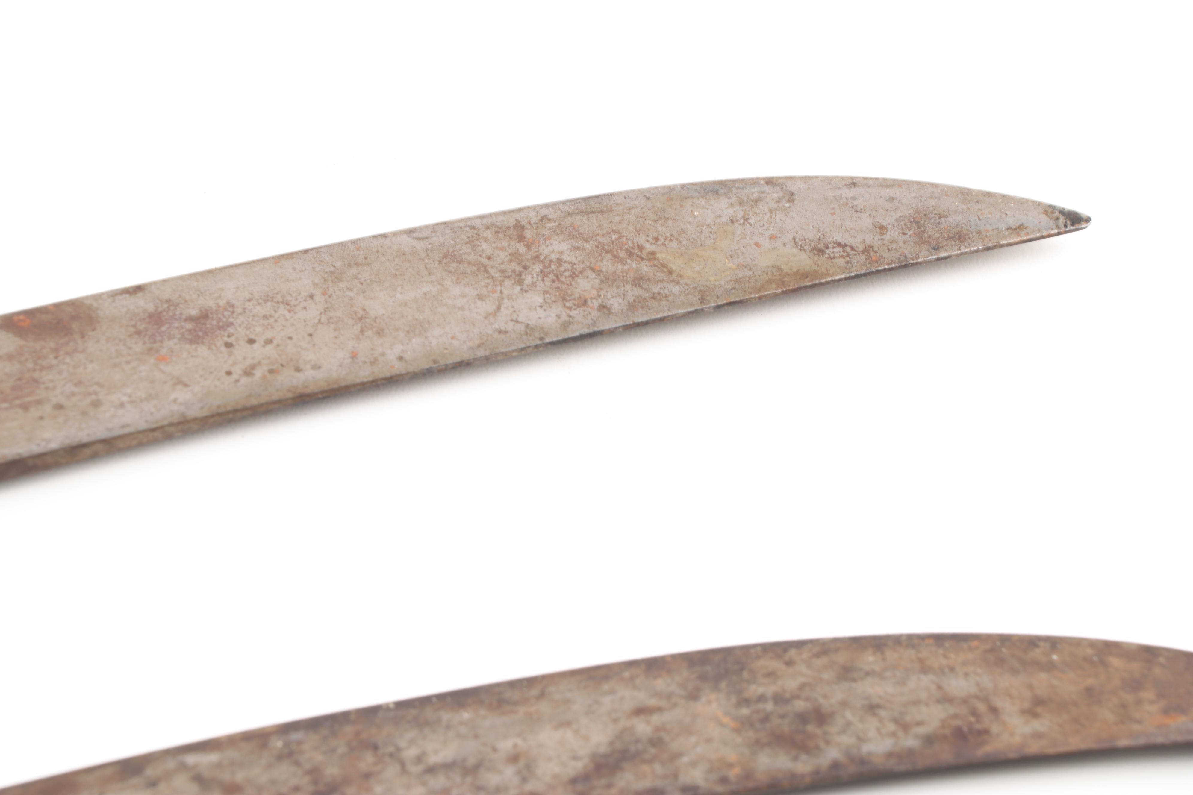 Continental Style Briquet Sabres and Dragon-Hilted Fantasy Sword