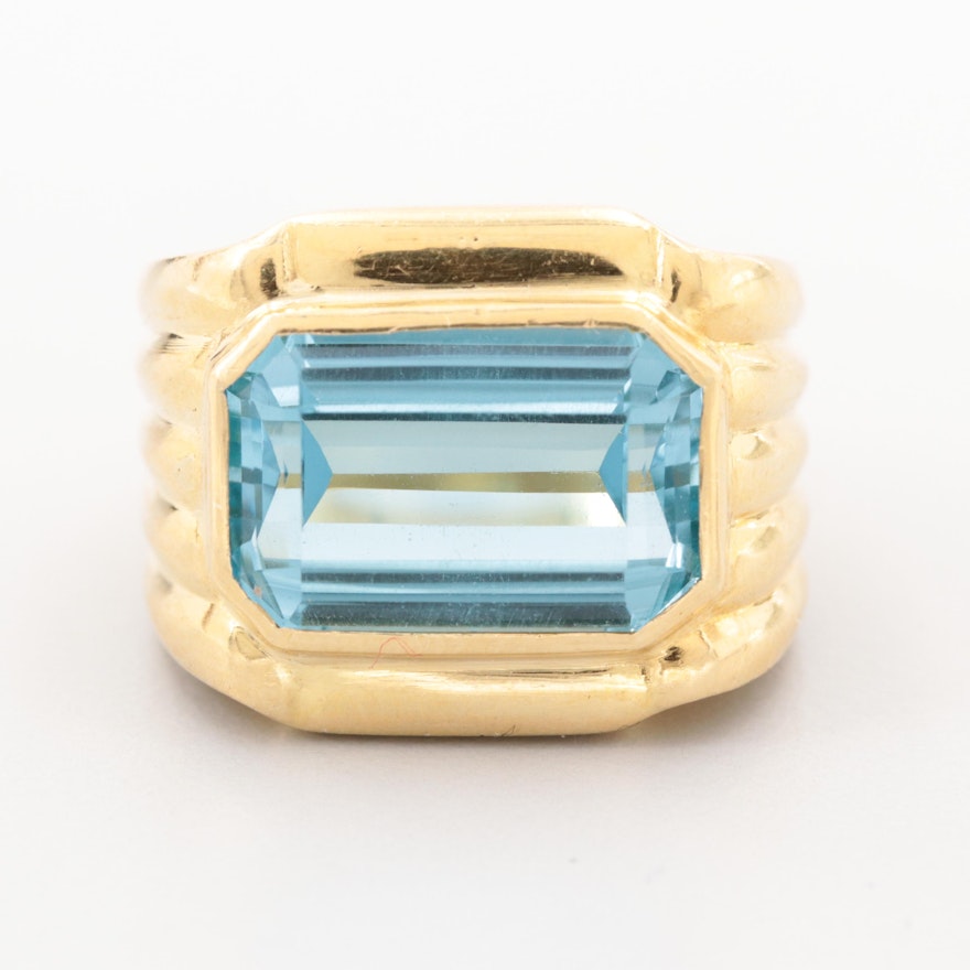 Vintage 18K Yellow Gold Topaz Ring