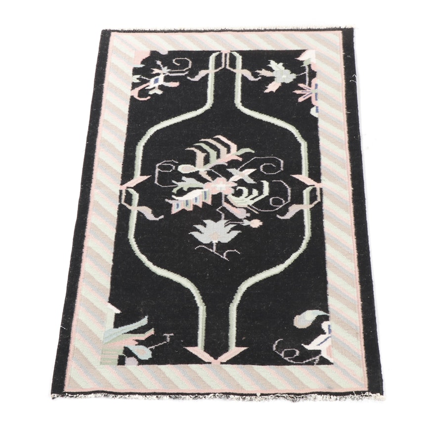 Hand-Knotted Indian Wool Dhurrie Rug